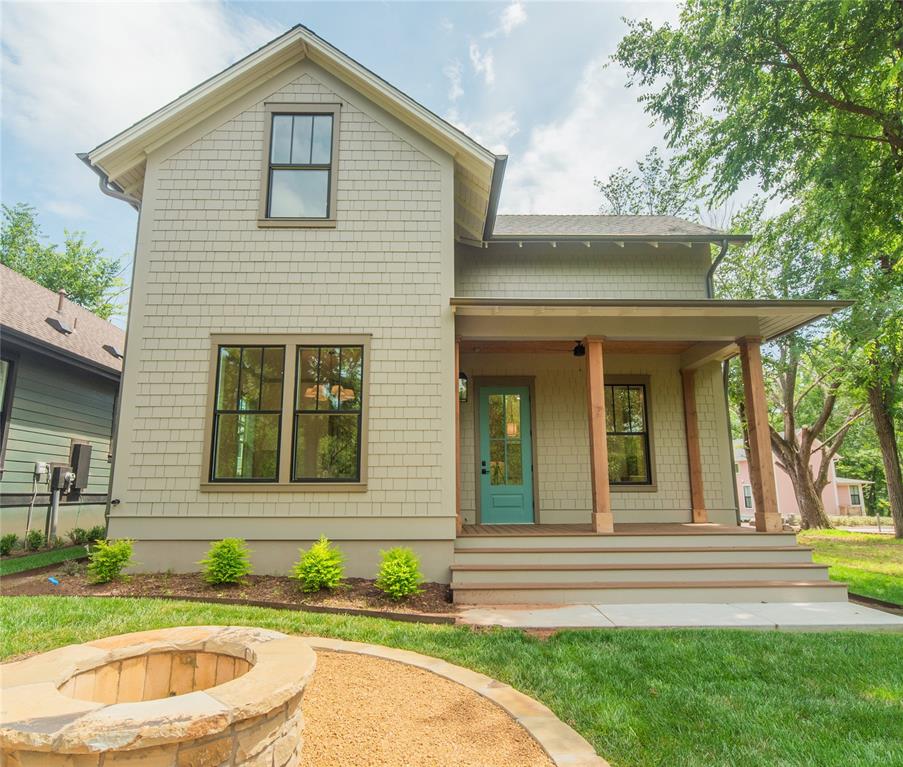 Treehouse-Style Cottage with 4 bed, 2.5 bath on Wooded Cul-de-Sac in Gated Selah Community


Why This Home Stands Out

This Selah gem, built by Cottonwood Home Design, offers a harmonious mix of well-designed two-story living, strong community appeal, and easy upkeep. Whether you’re starting a family, downsizing, or simply seeking a better lifestyle, 18261 offers the finishing touches and location you’ve been dreaming of.

?? Home Highlights
 • Bright & Open Living Spaces: The main floor boasts a generous gathering room + dining + kitchen, perfect for everyday comfort and entertaining.
 • Inviting Front Porch: Positioned like a treehouse, the covered porch blends indoor charm with lush Selah landscaping .
 • Private Primary Suite: Main-level primary bedroom with full bath offers ideal retreat.
 • Upstairs: Three large secondary bedrooms with built in work space and tree top views.

• Wooded Cul-de-Sac Lot: This tranquil setting provides privacy and picturesque views .
 • Vehicle & Golf Cart Parking: Detached garage plus covered space for a second vehicle or golf cart—tailored for Selah’s laid-back lifestyle.