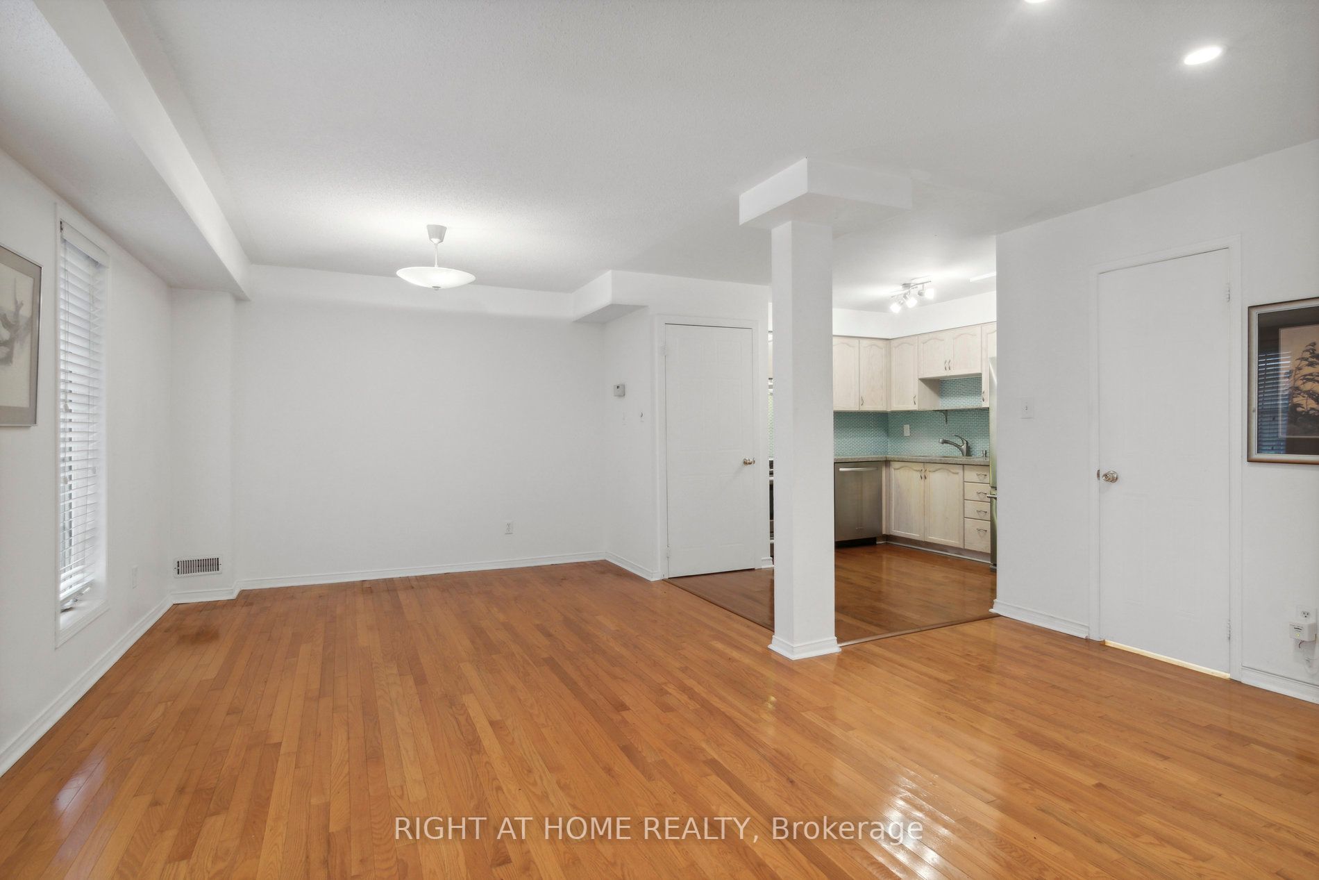 72 Sidney Belsey Cres 307