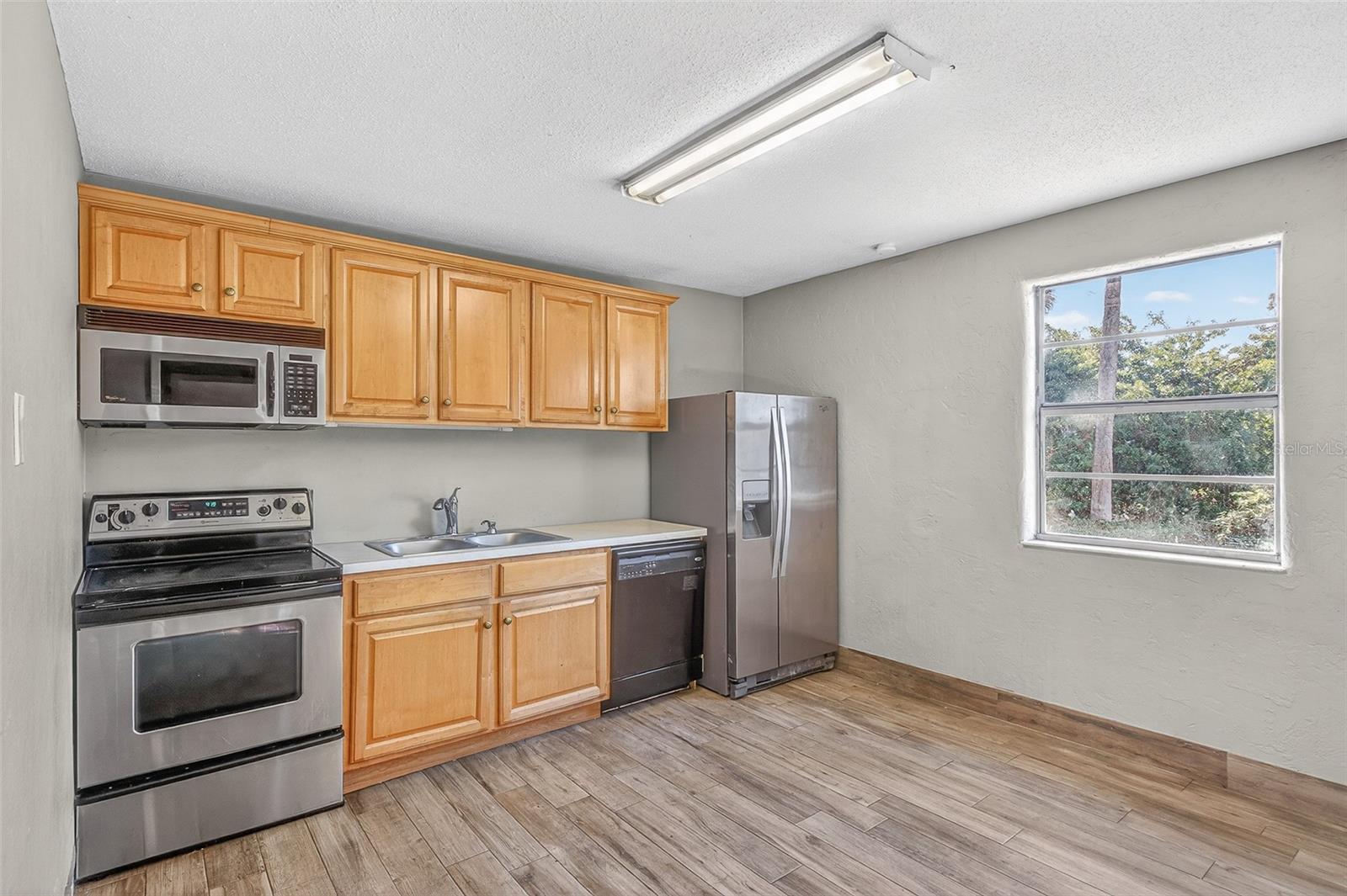 Property View 11