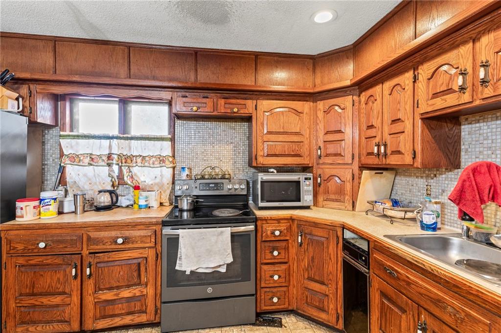 6502 Leavenworth Road