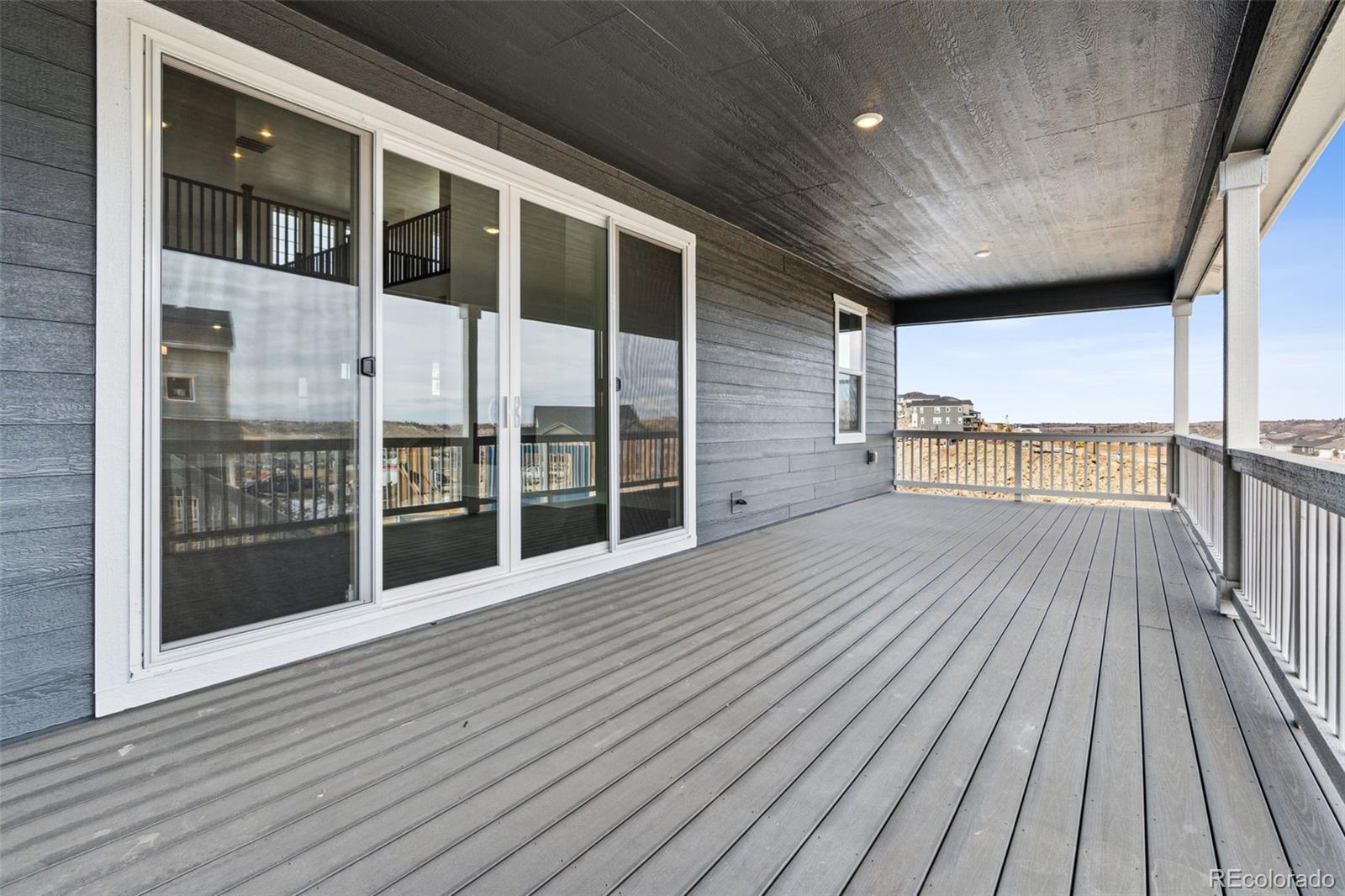 5566 Hickory Oaks Trail