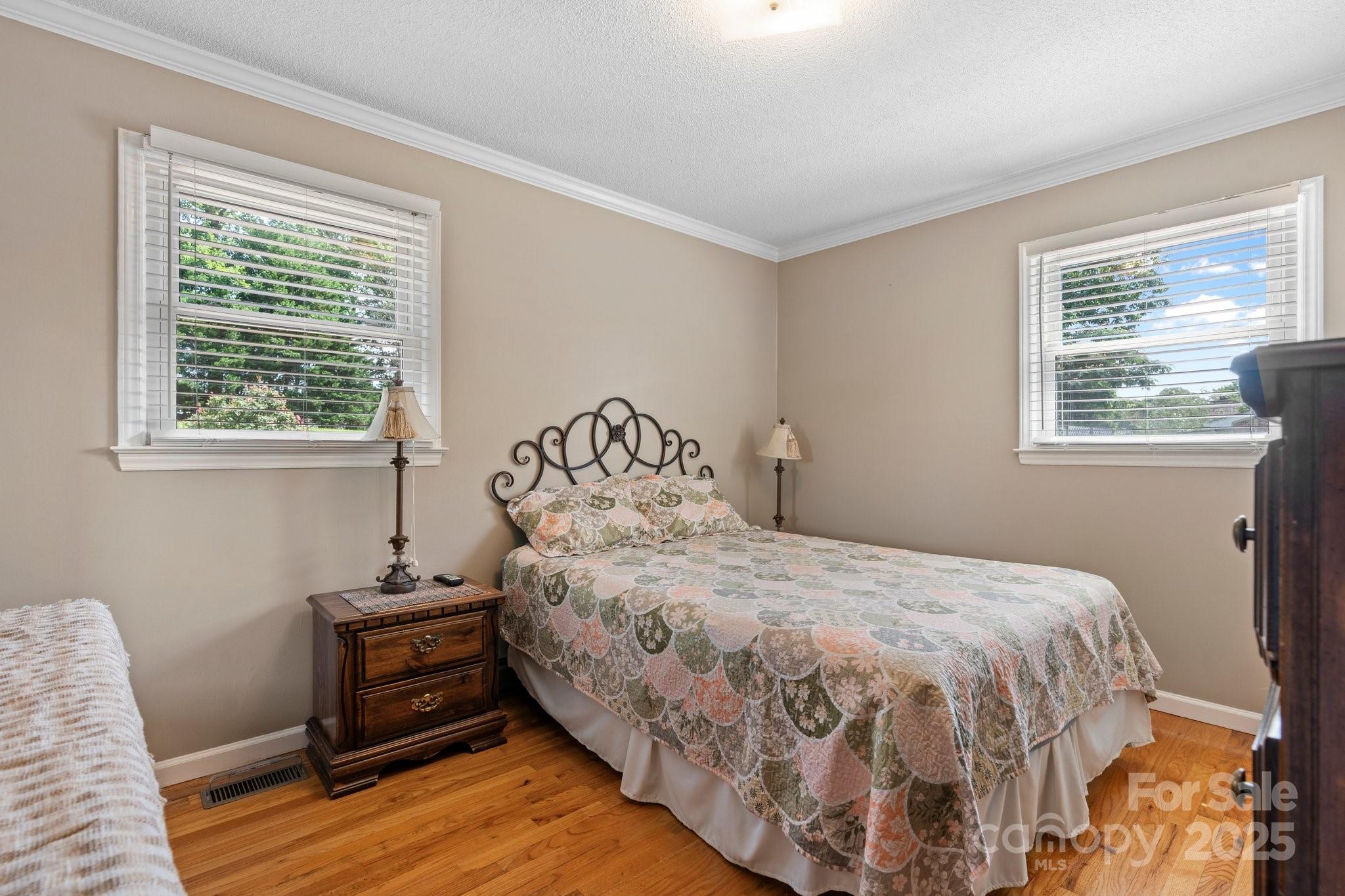 1040 Stagecoach Trail