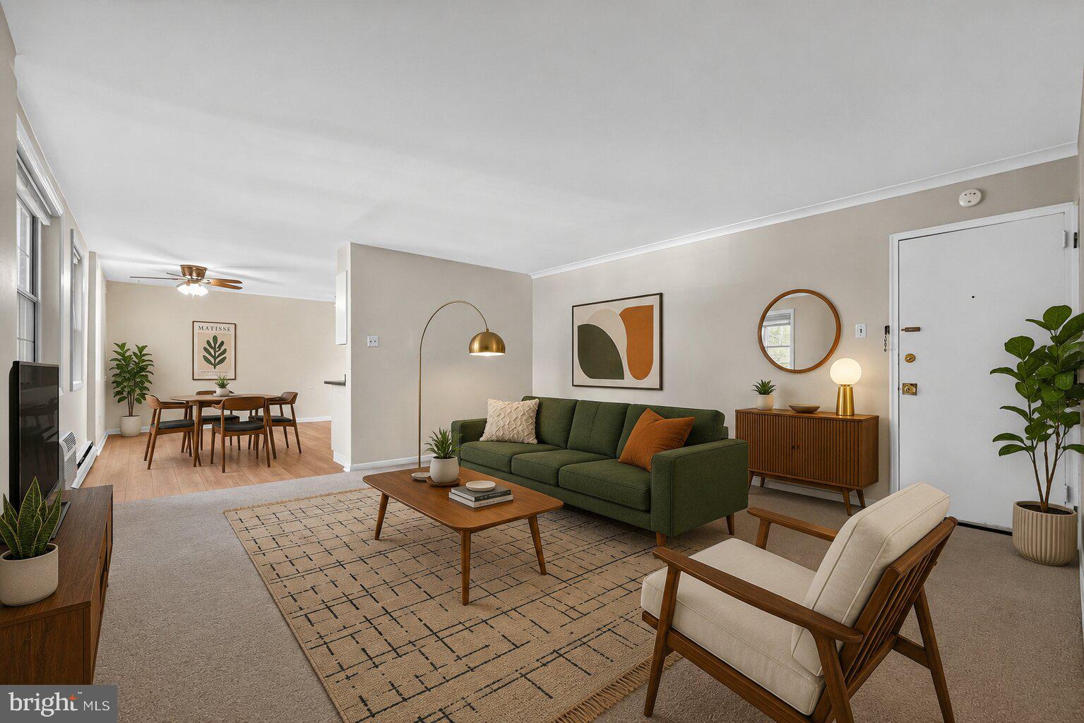 383 Lakeside Road 205