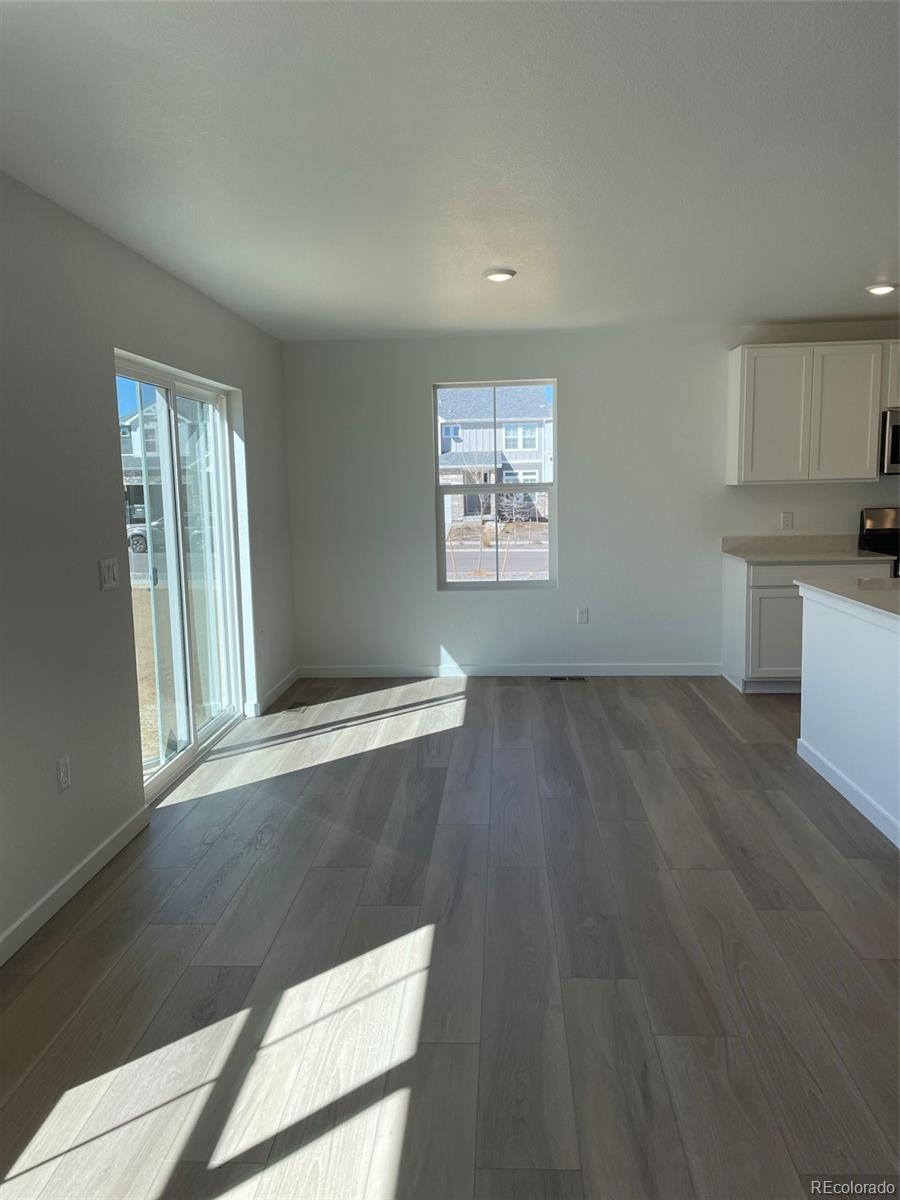 21966 E 39th Place