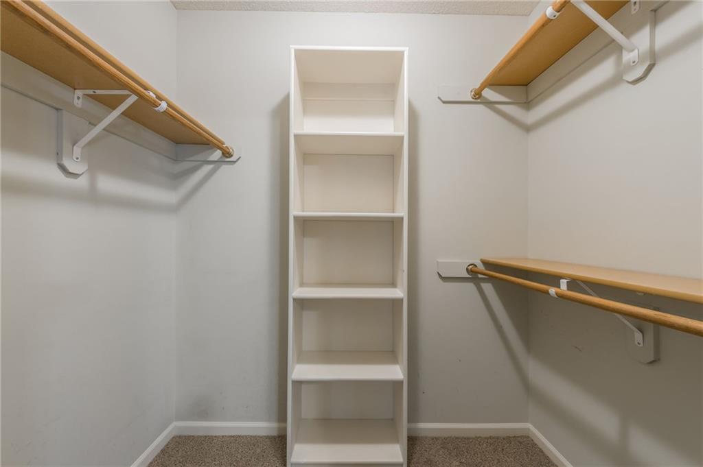 10700 N Holmes Street