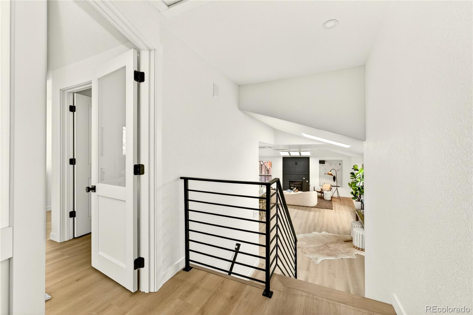 2429 S Leyden Street