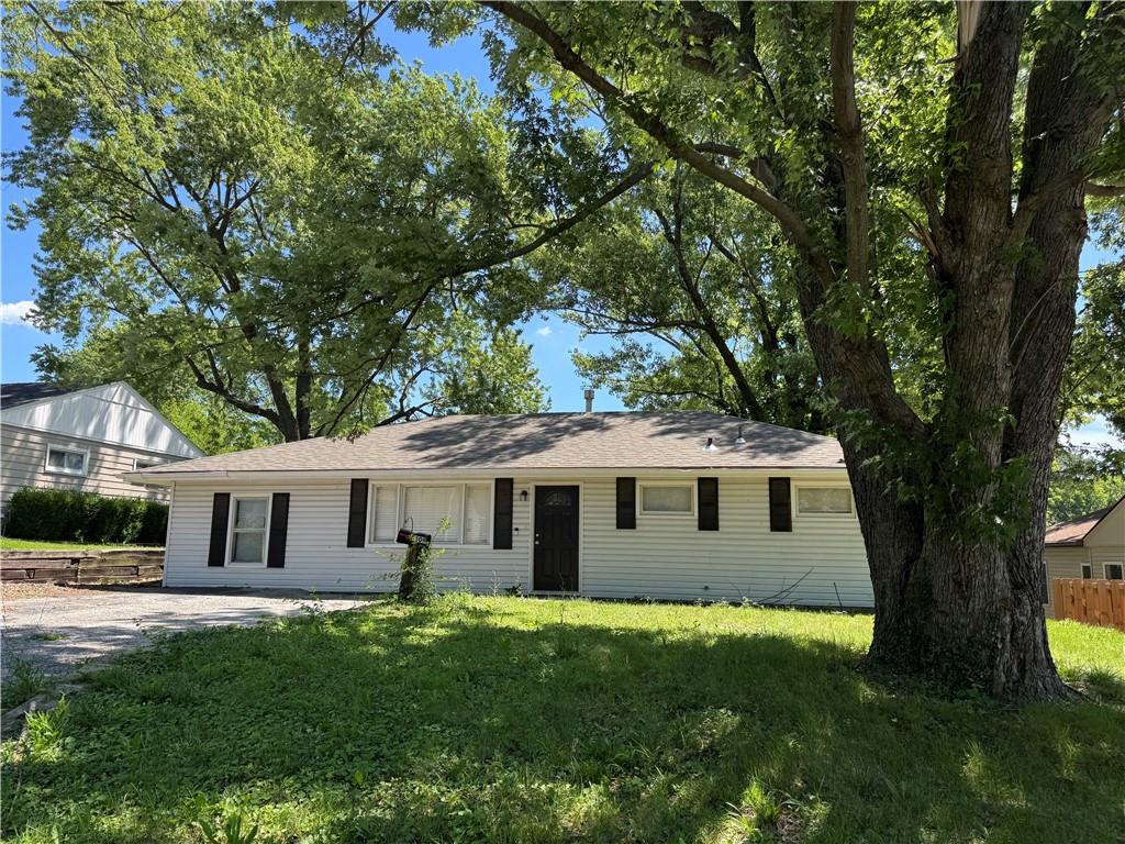 5309 N Michigan Avenue