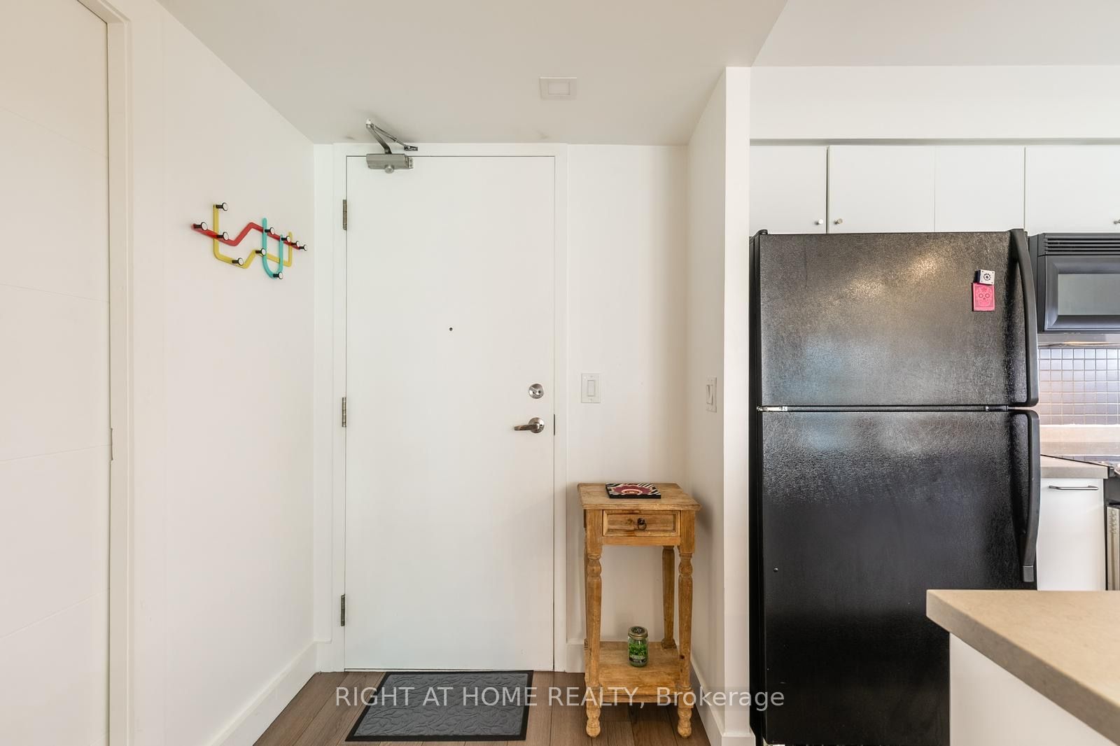 330 E Adelaide St 803