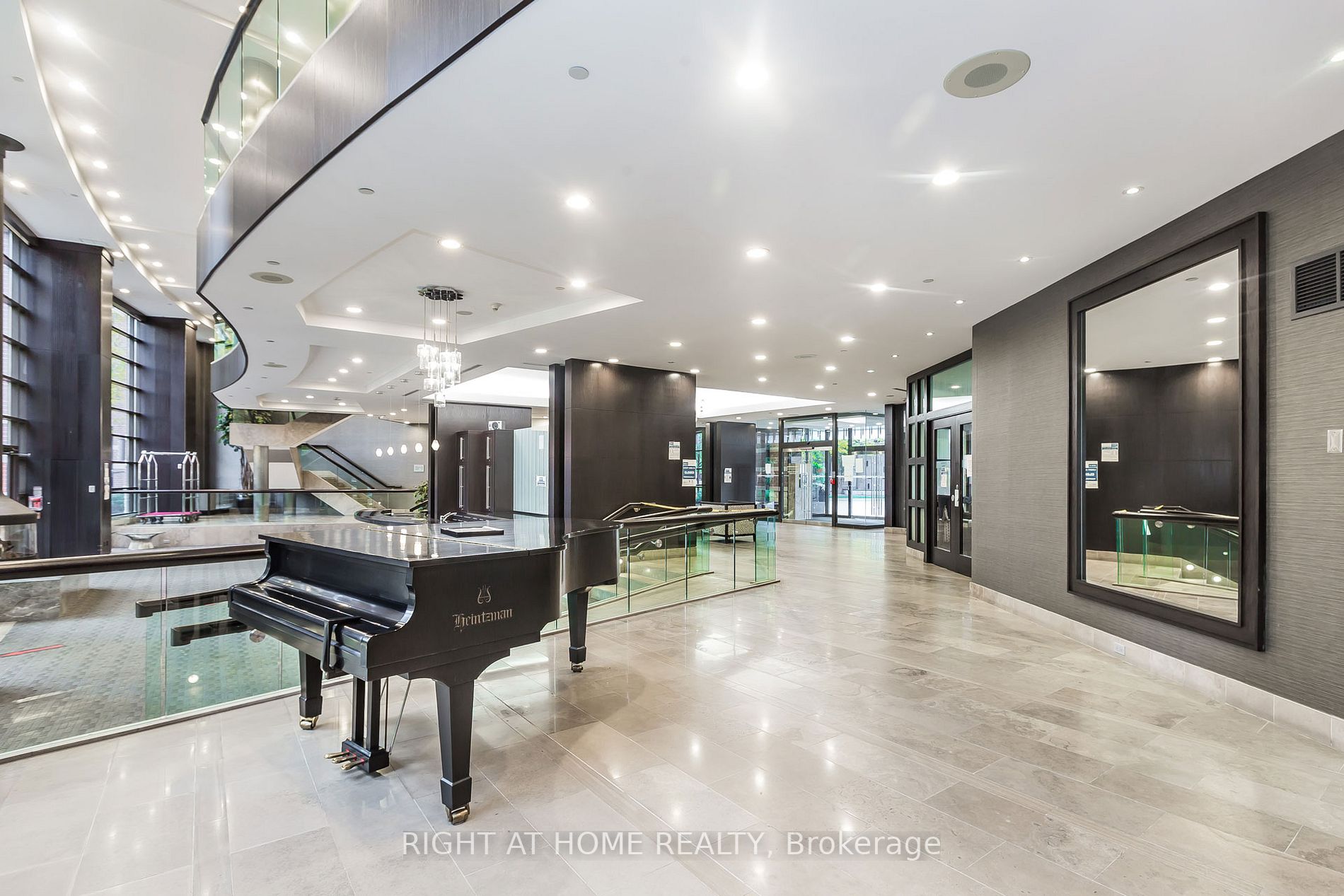 33 E Sheppard Ave 1205