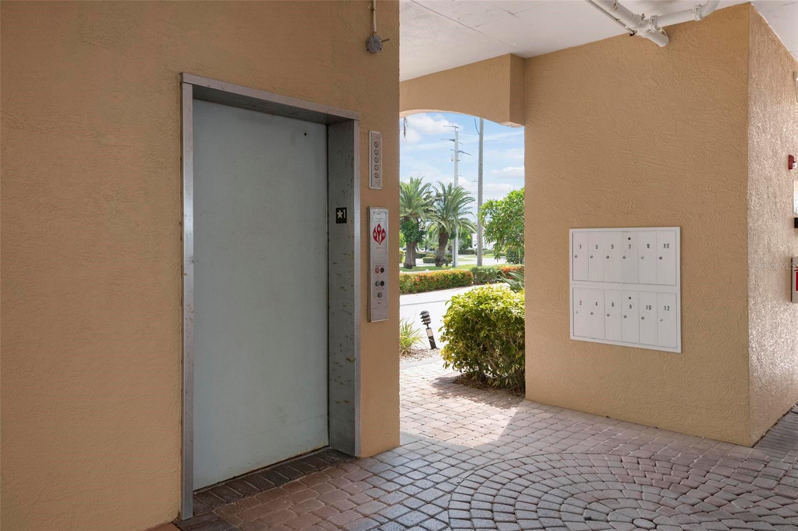 1900 Gulf Drive N 1