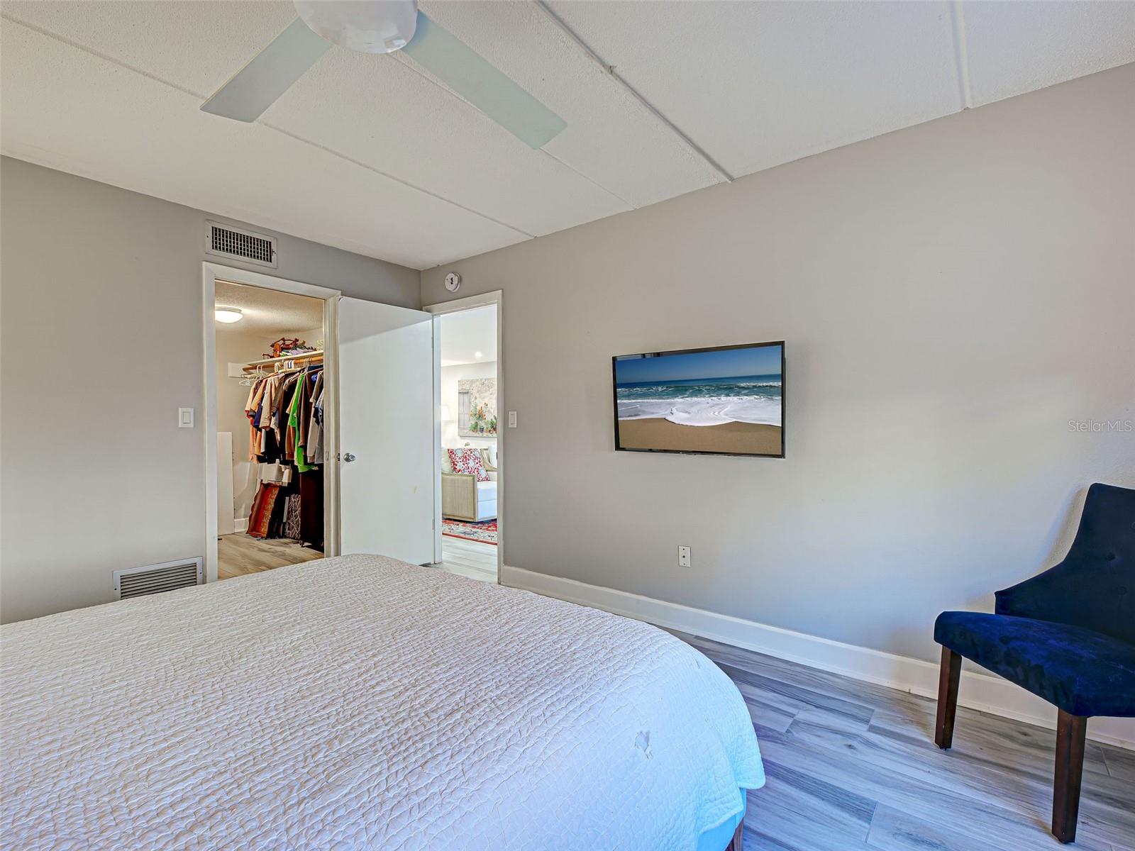 260 Santa Maria Street 109