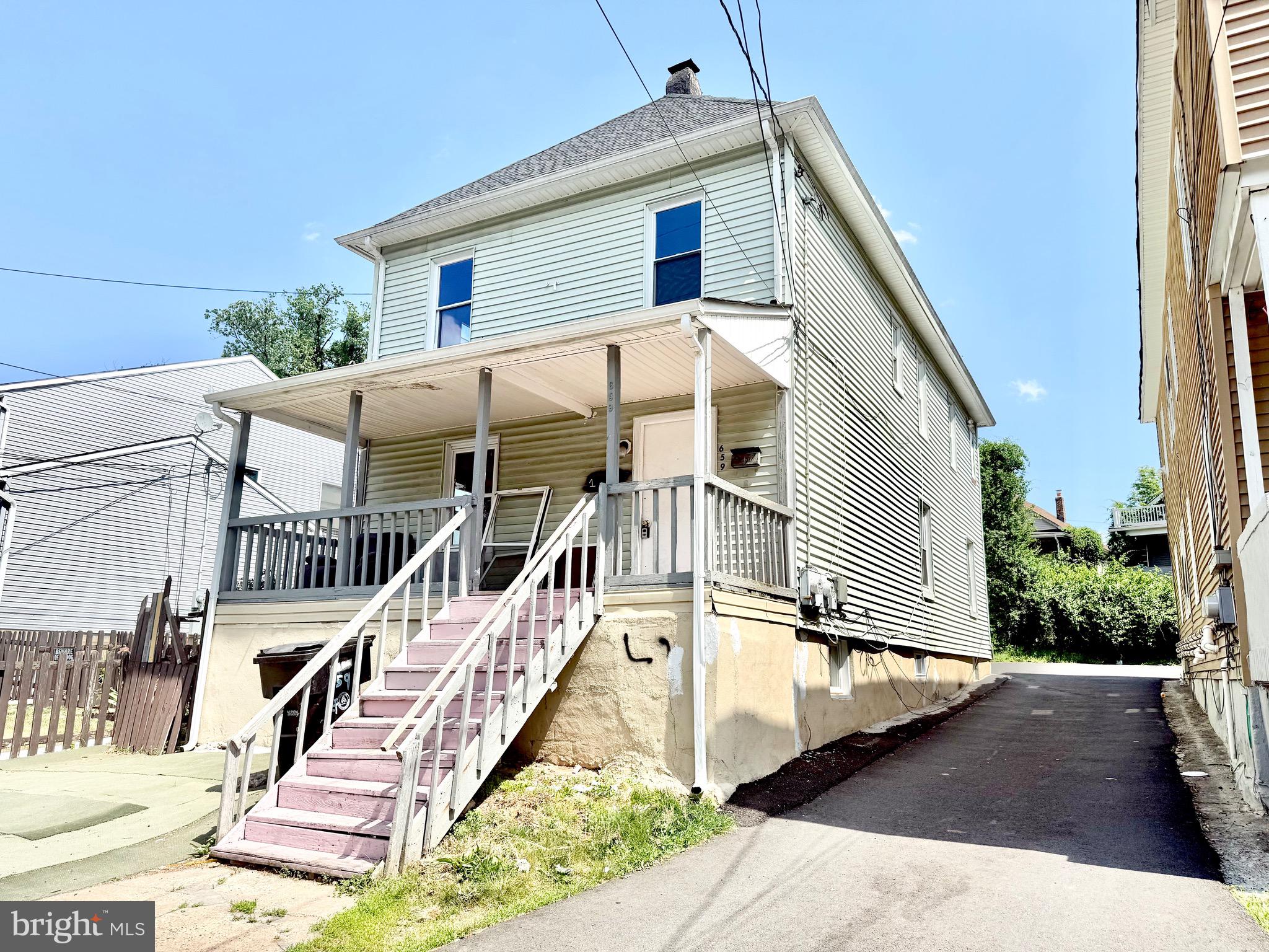 659 S2nd St  