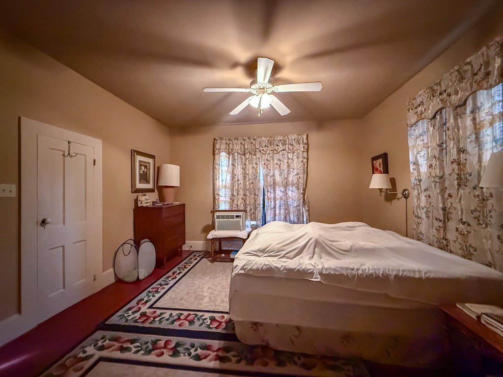 539 Monroe Ave 262