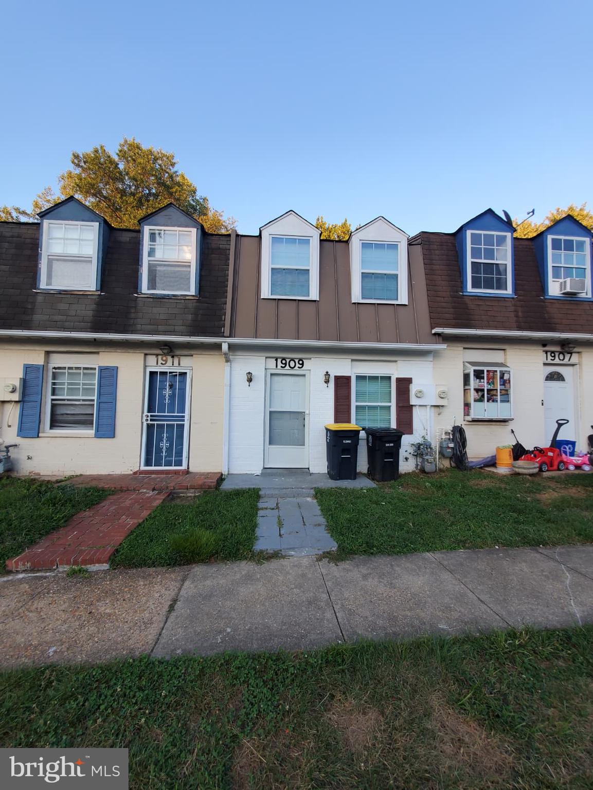 1909 Dutch Village Drive #I-234
