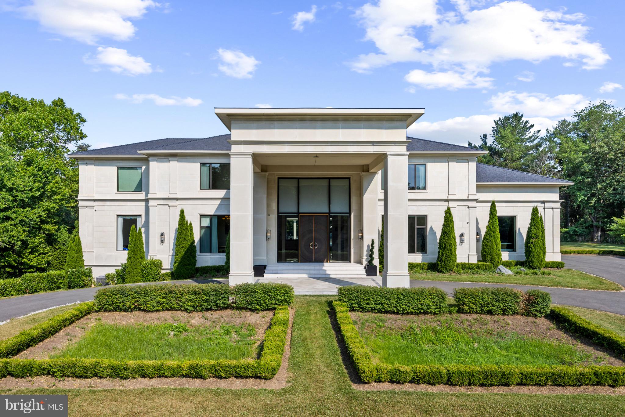 8880 Bradley Boulevard