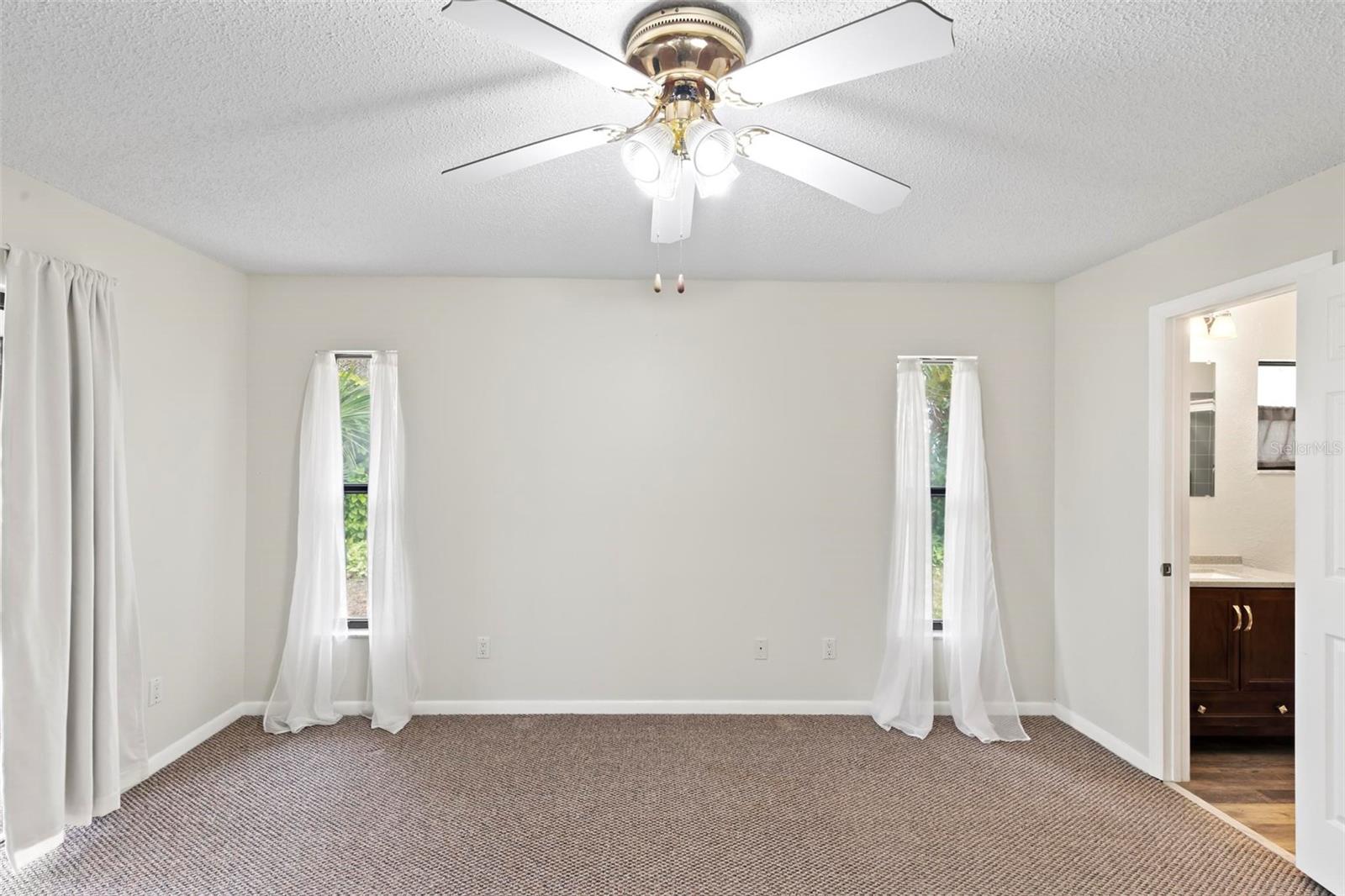 19 Cedar Hollow Court