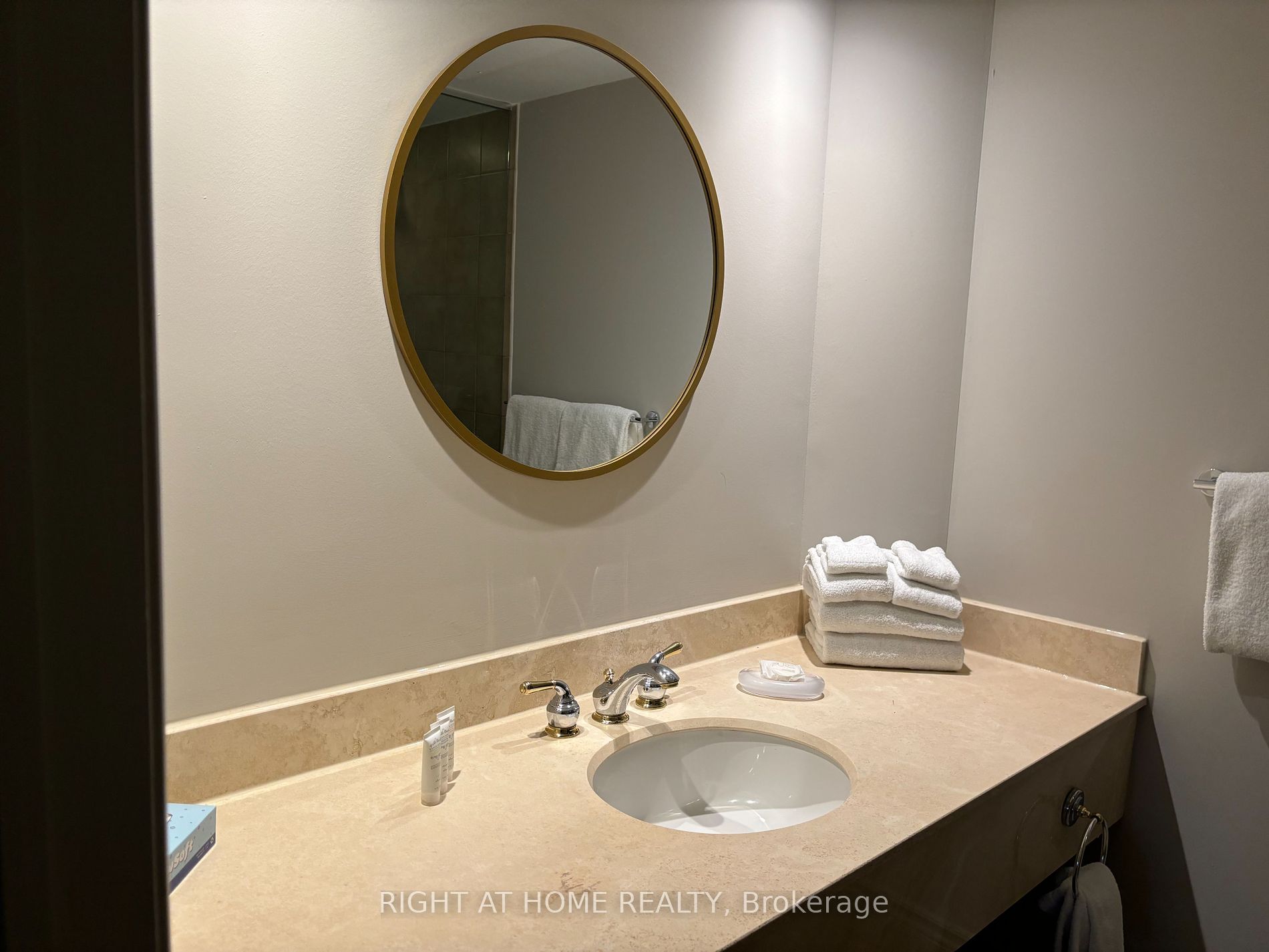 90 HIGHLAND Dr 2500/01