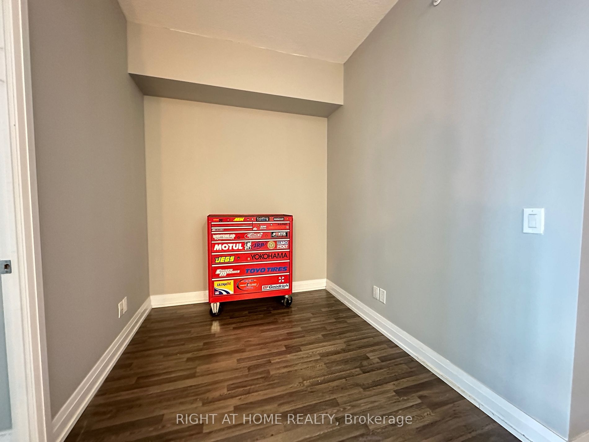 555 E Wilson Ave E615