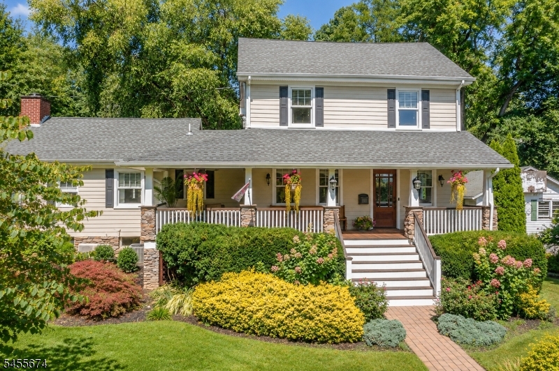 152 Hillside Ave