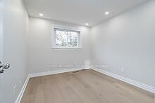 31 Merrylynn Dr