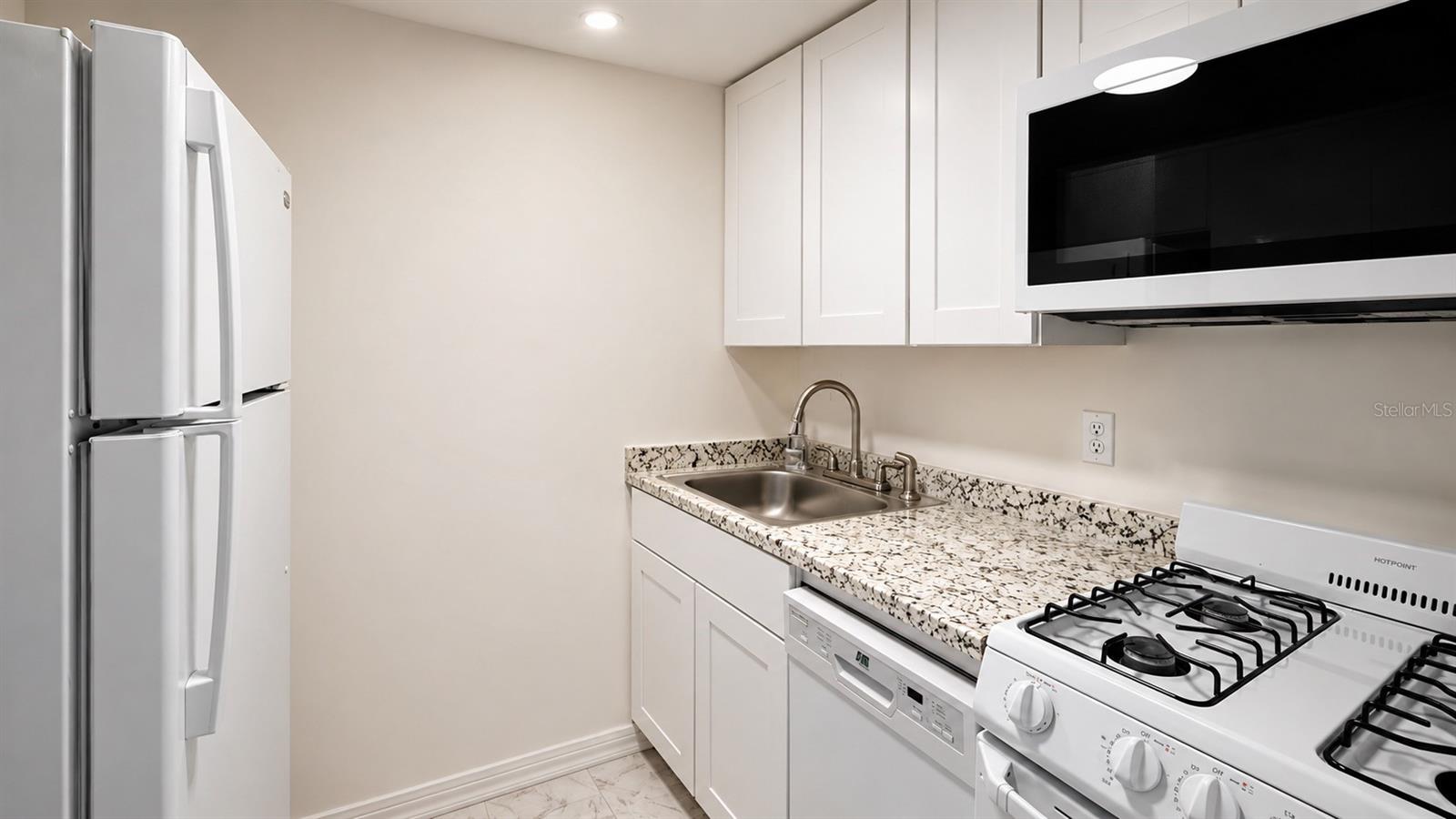 120 Blue Point Way 170