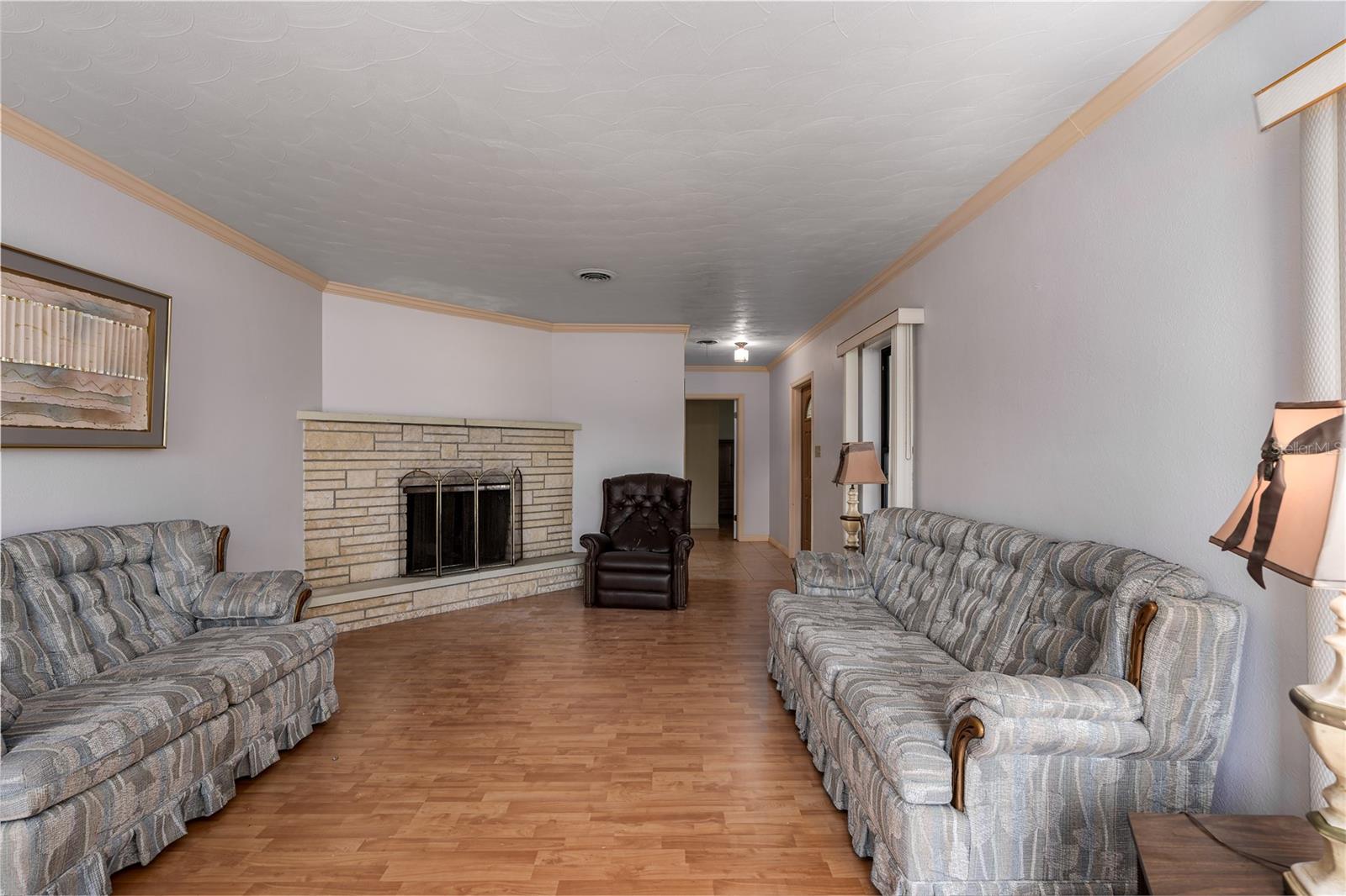 2605 27th Avenue Drive W