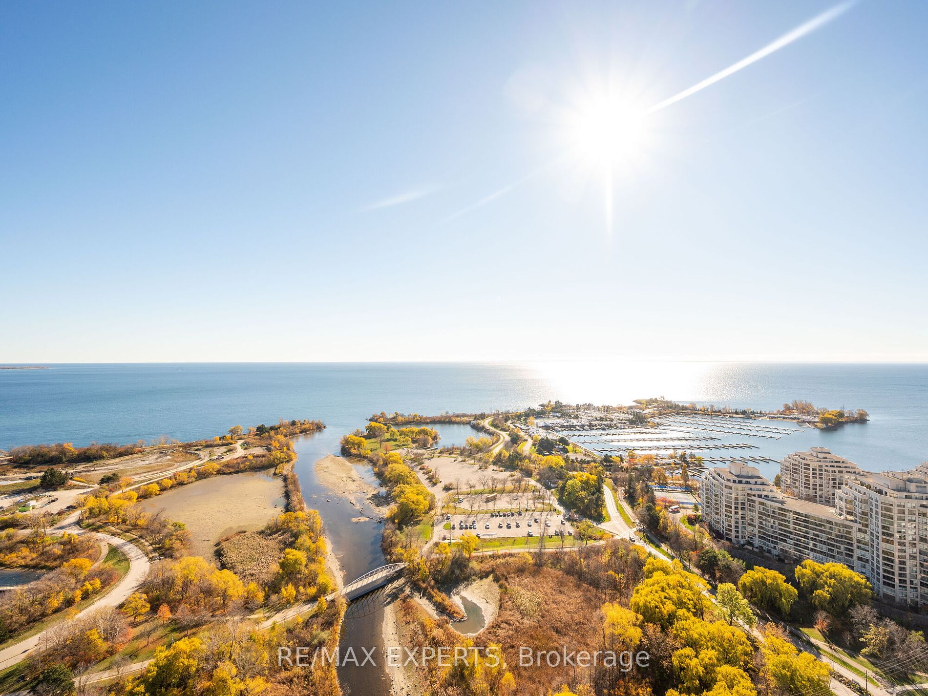 2212 W Lake Shore Blvd 4001