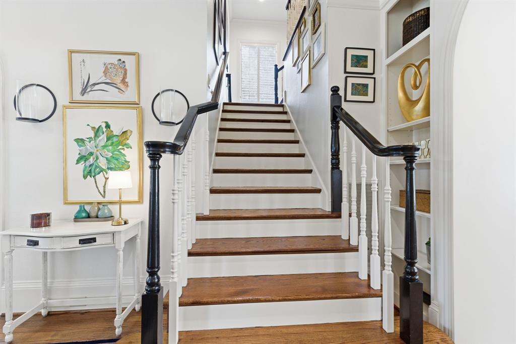 605 Shady Brook Court
