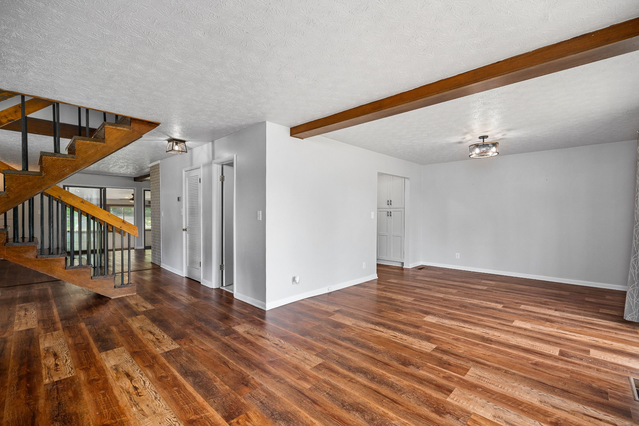 573 Big Hurricane Rd