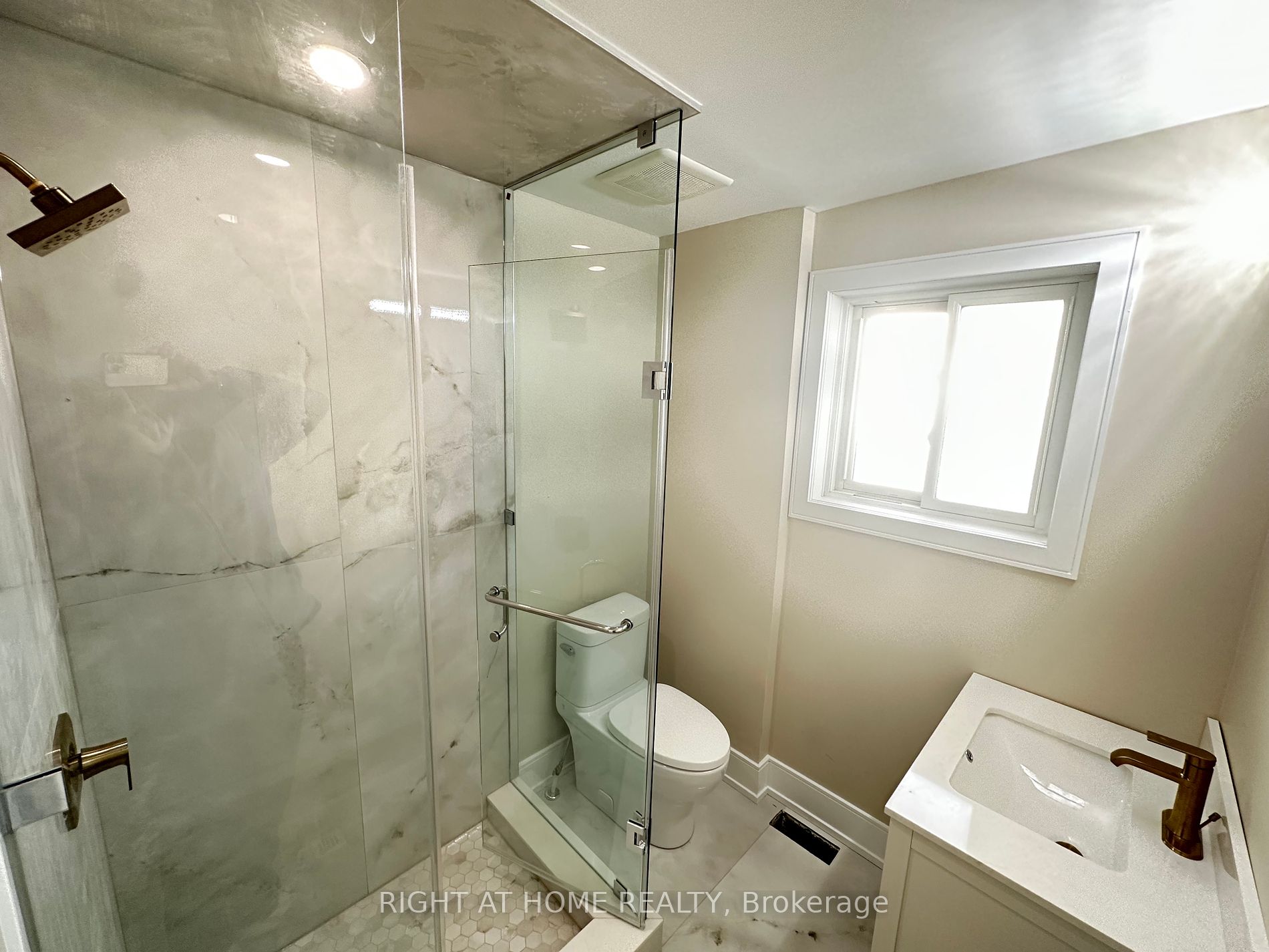 128 Twenty Second St (Main)