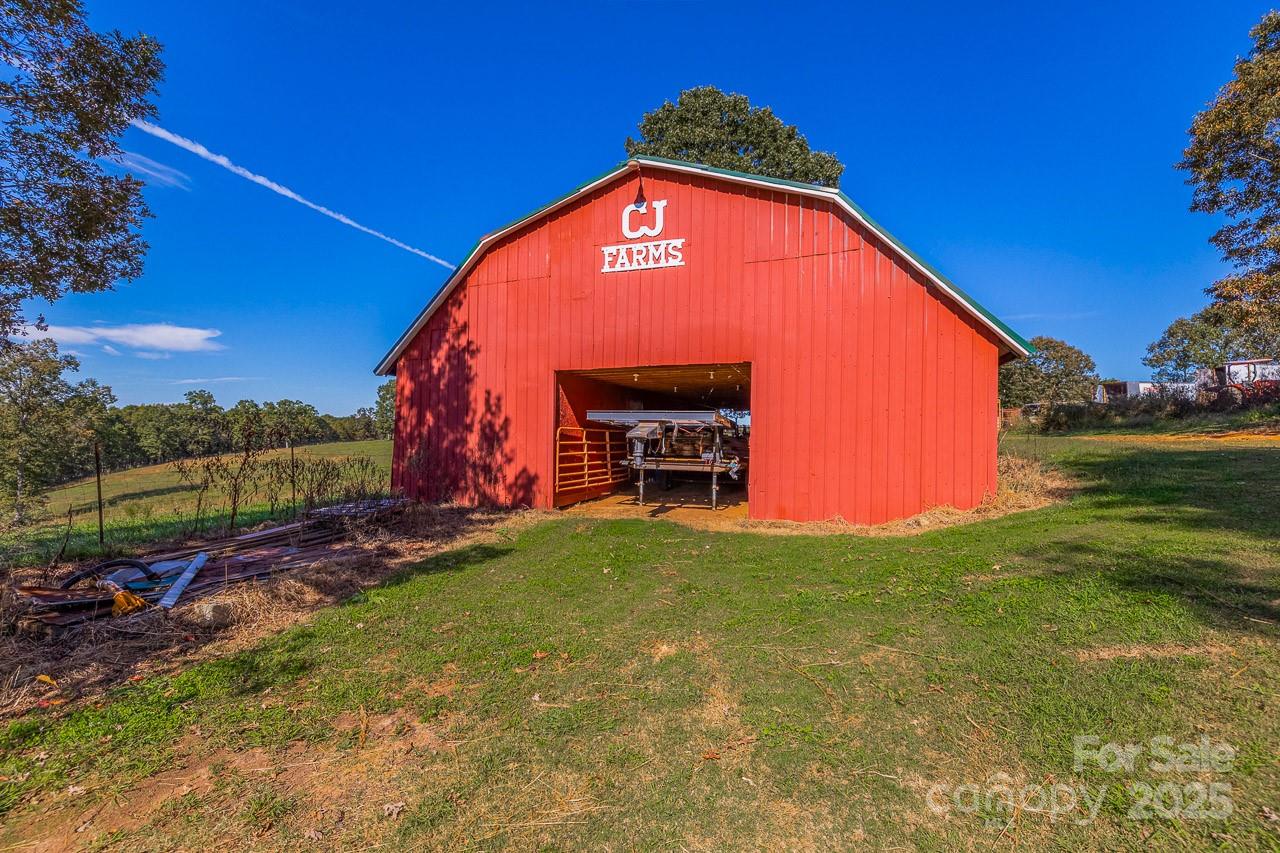 398 W V Thompson Road