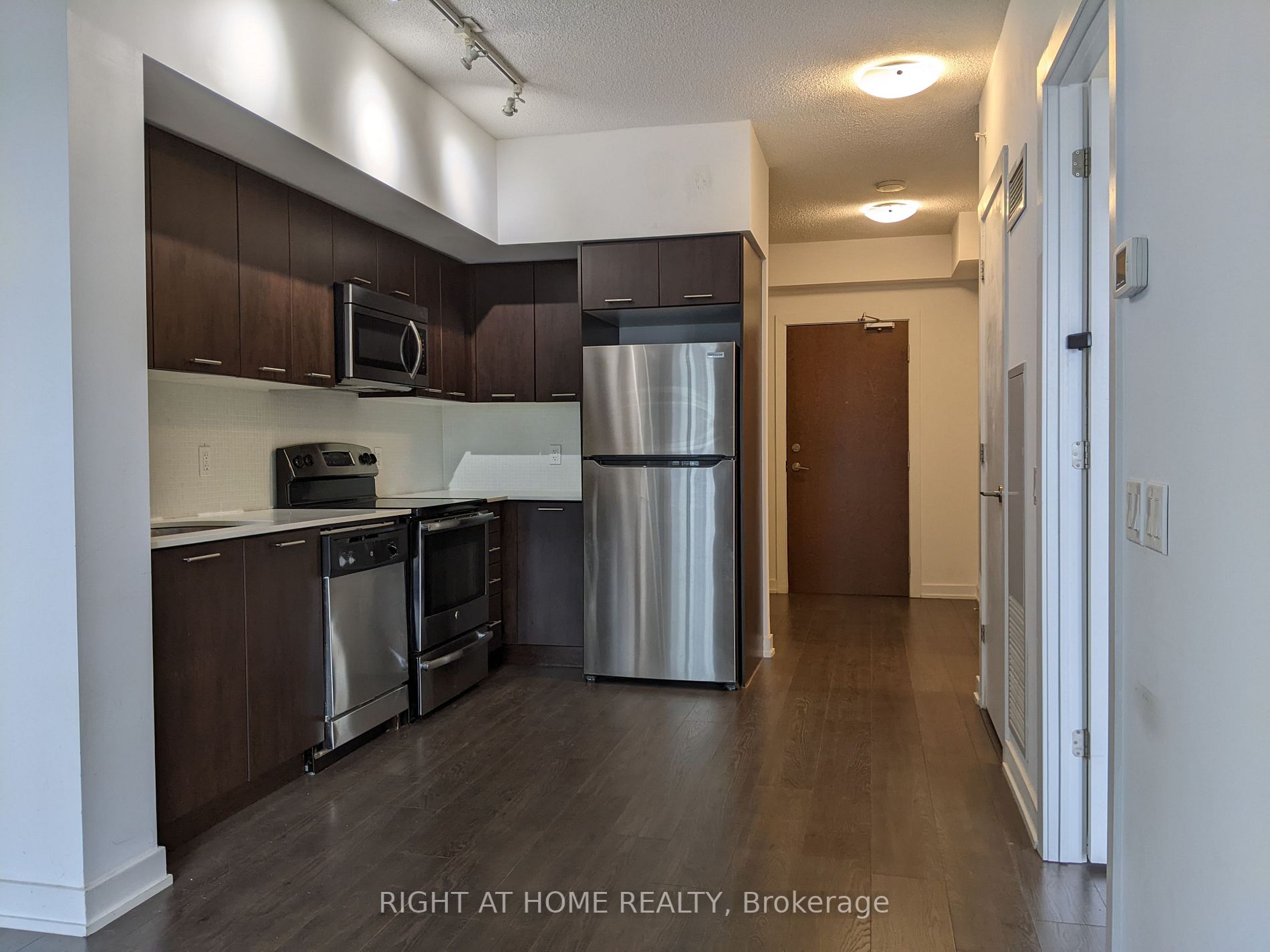 2220 W Lake Shore Blvd 1703