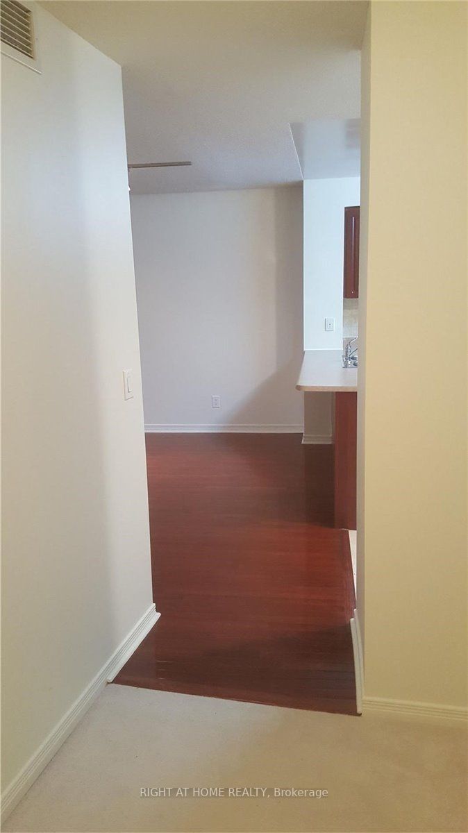 503 Beecroft Rd 1011