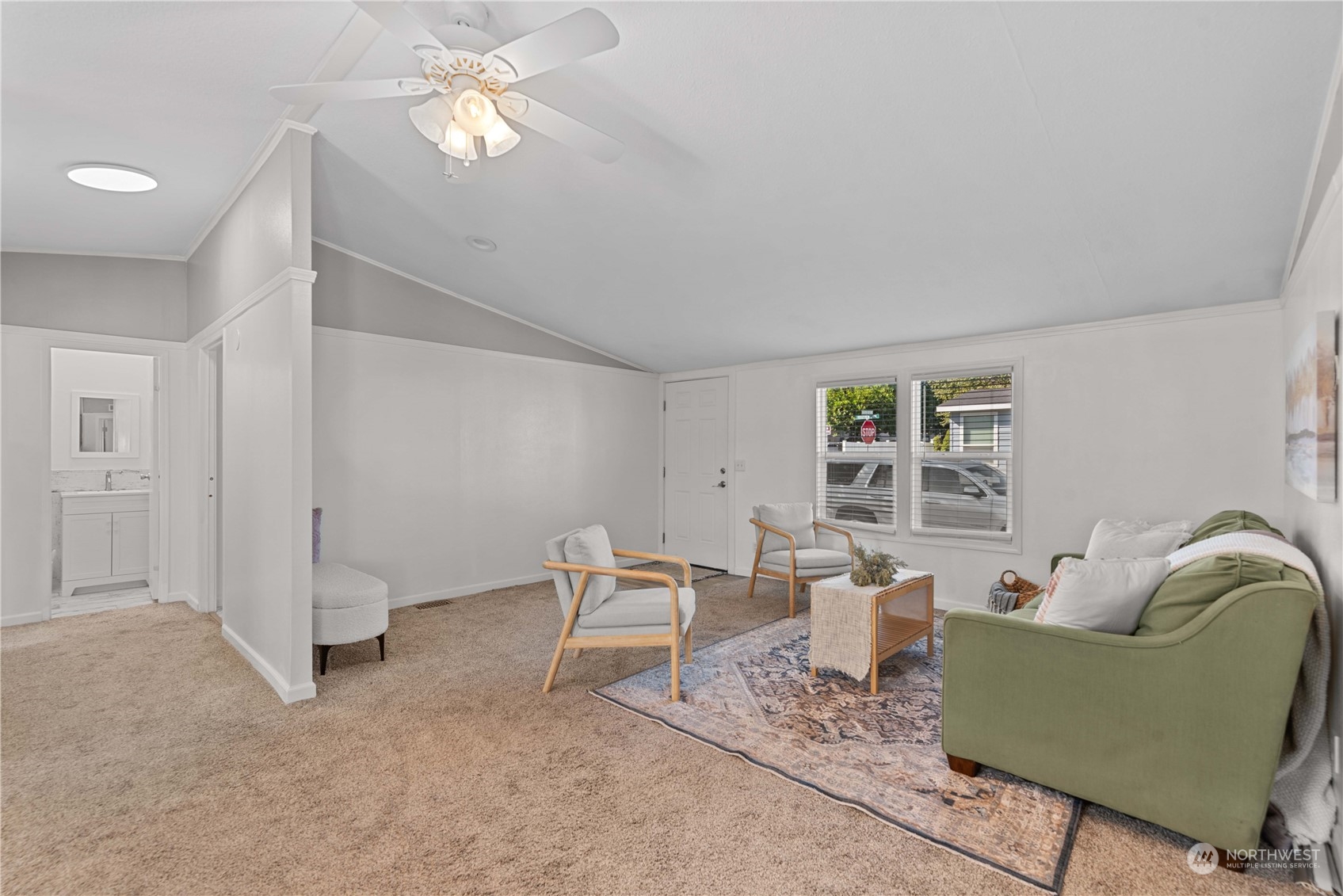 1643 Ridgeview Lane