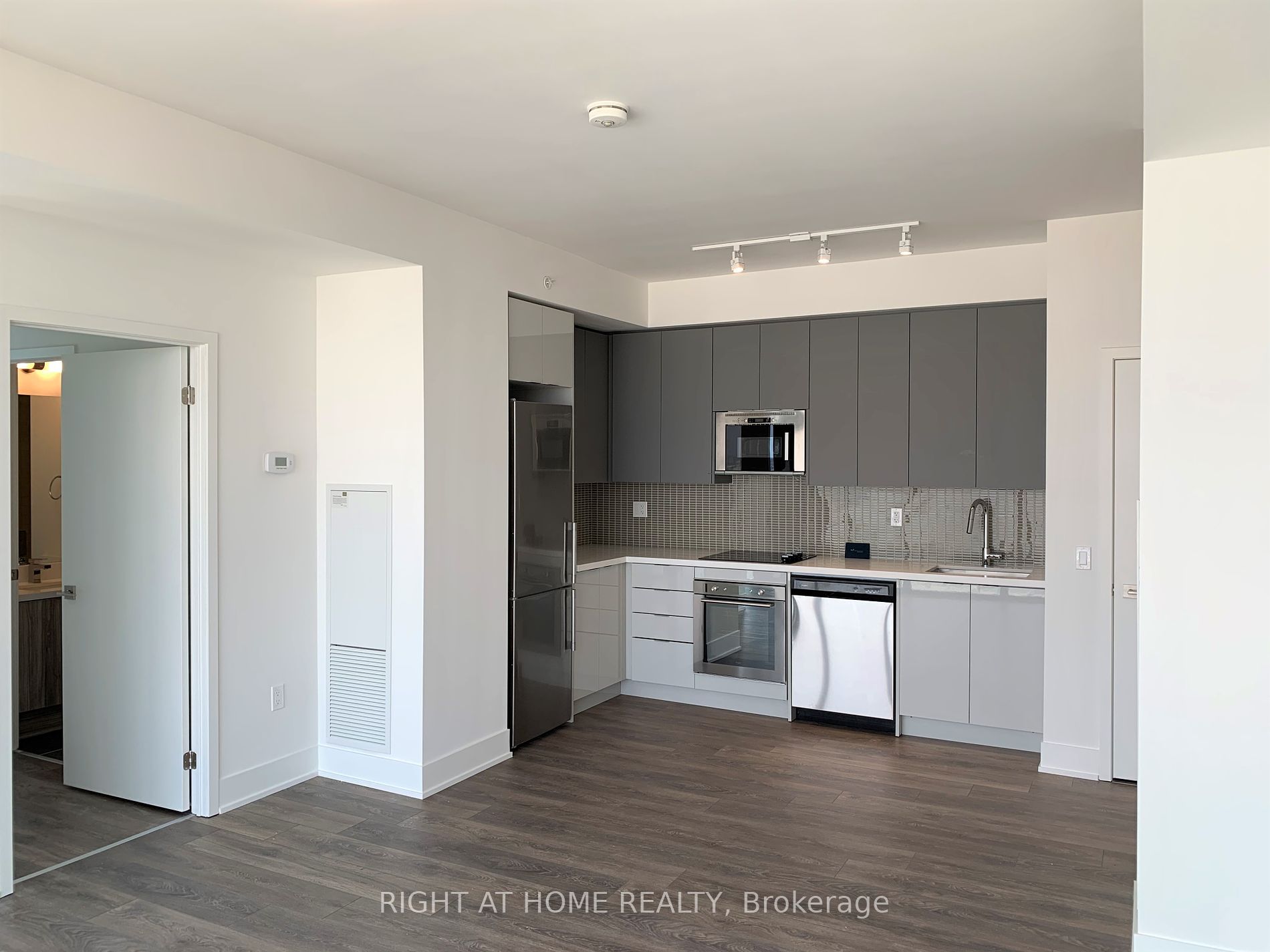 2916 Highway 7 Rd 1308