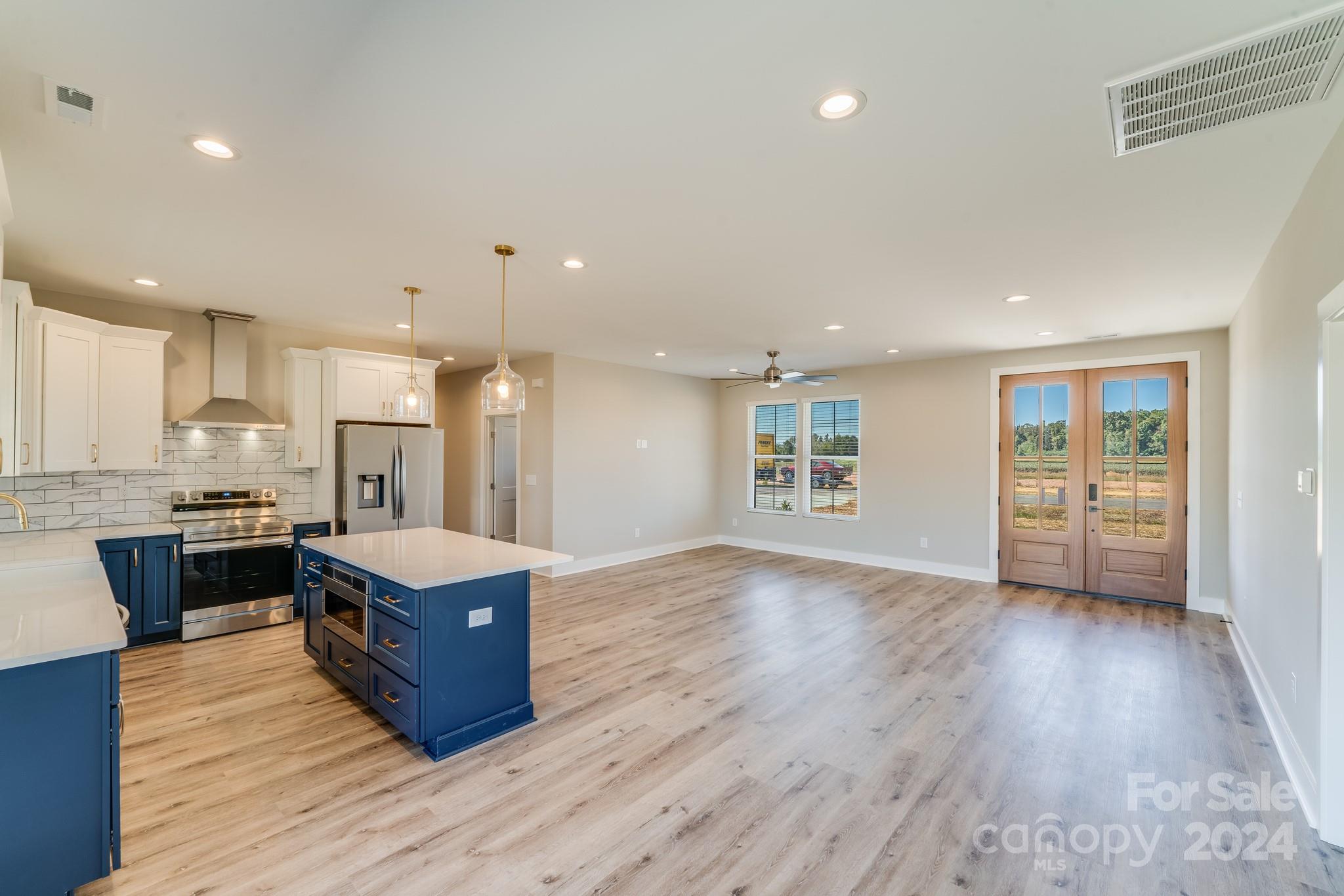 32528 Buchanan Lane