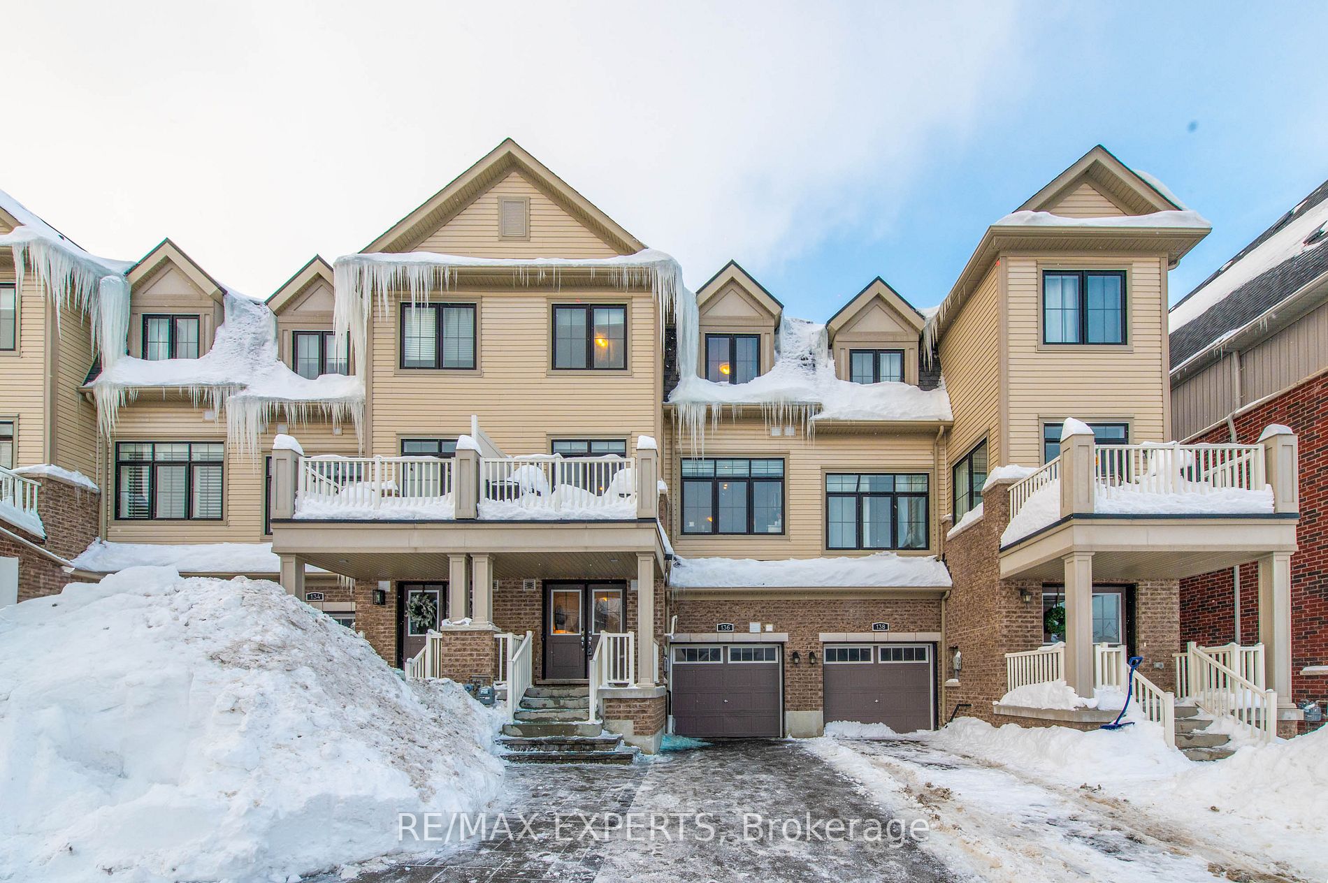 136 Alvin Pegg Dr