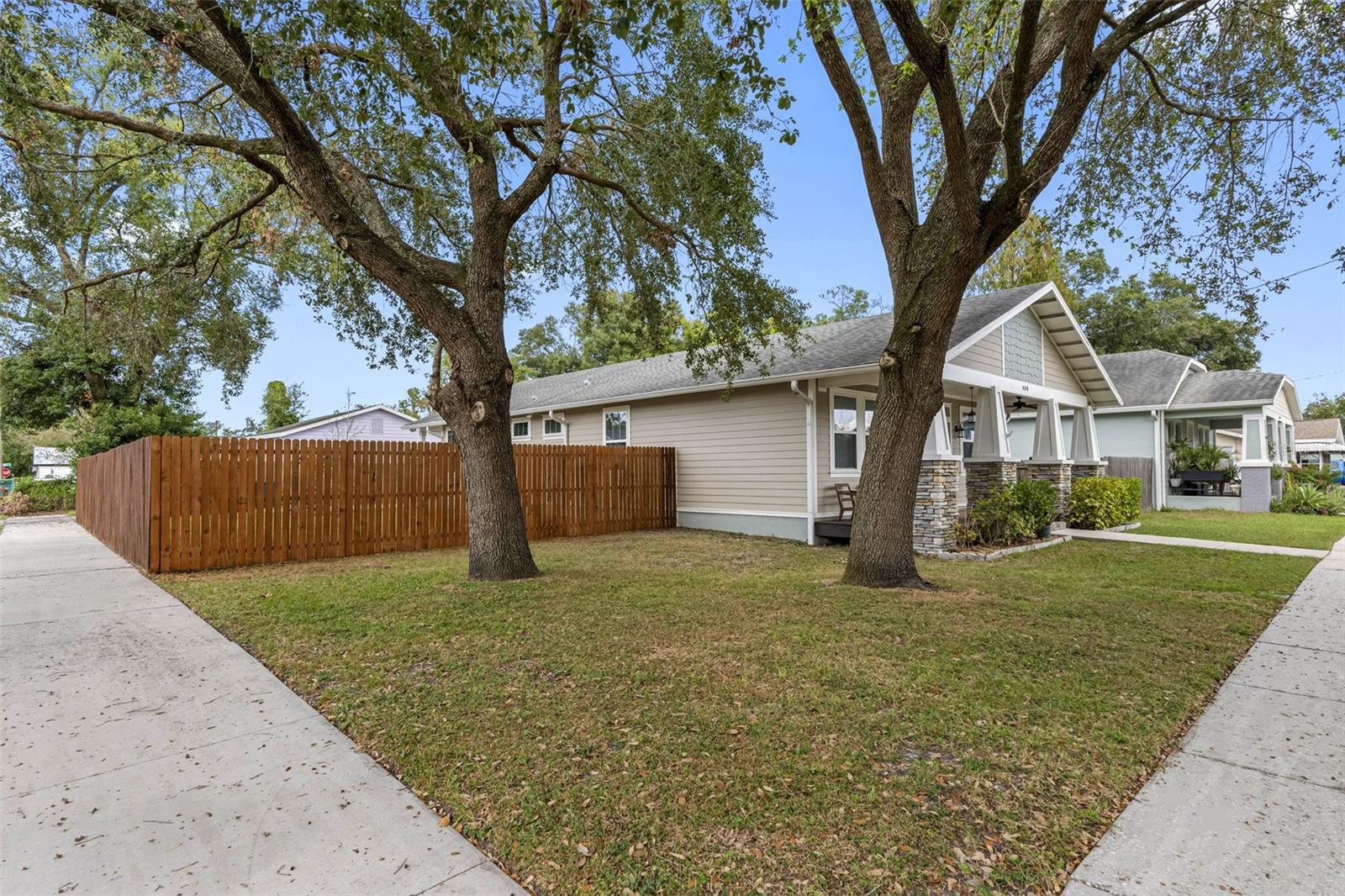 408 E Flora Street