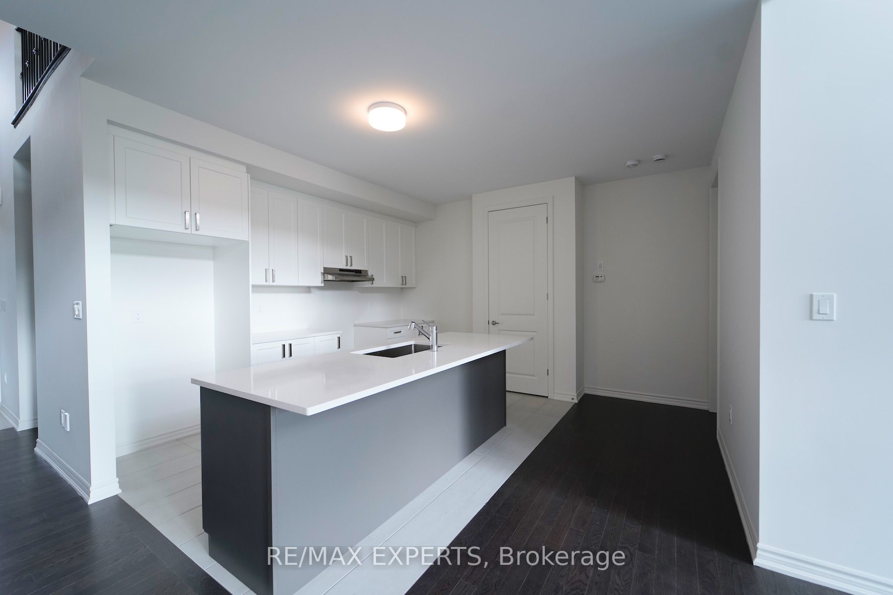 18 Mayapple St