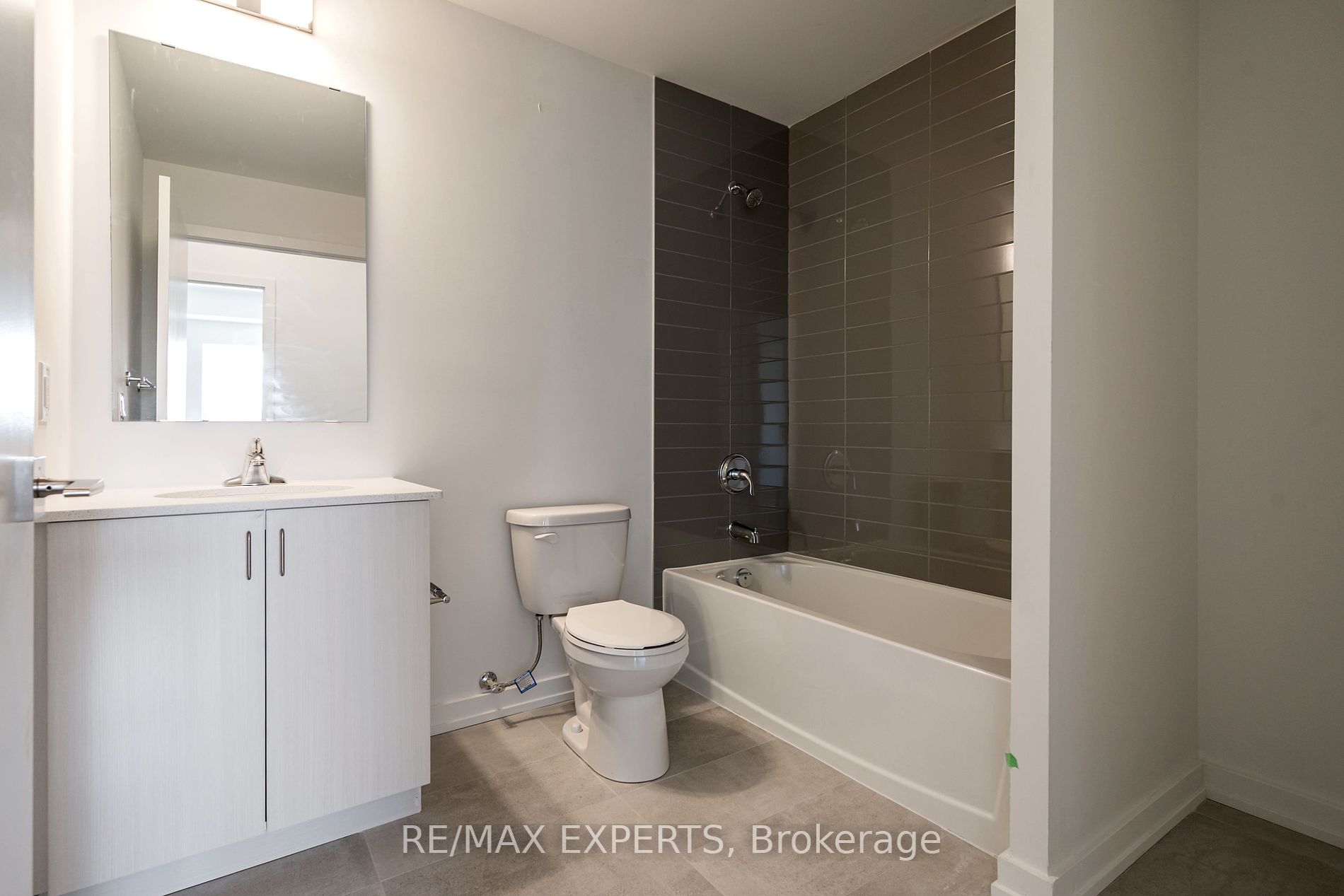 430 Essa Rd 314