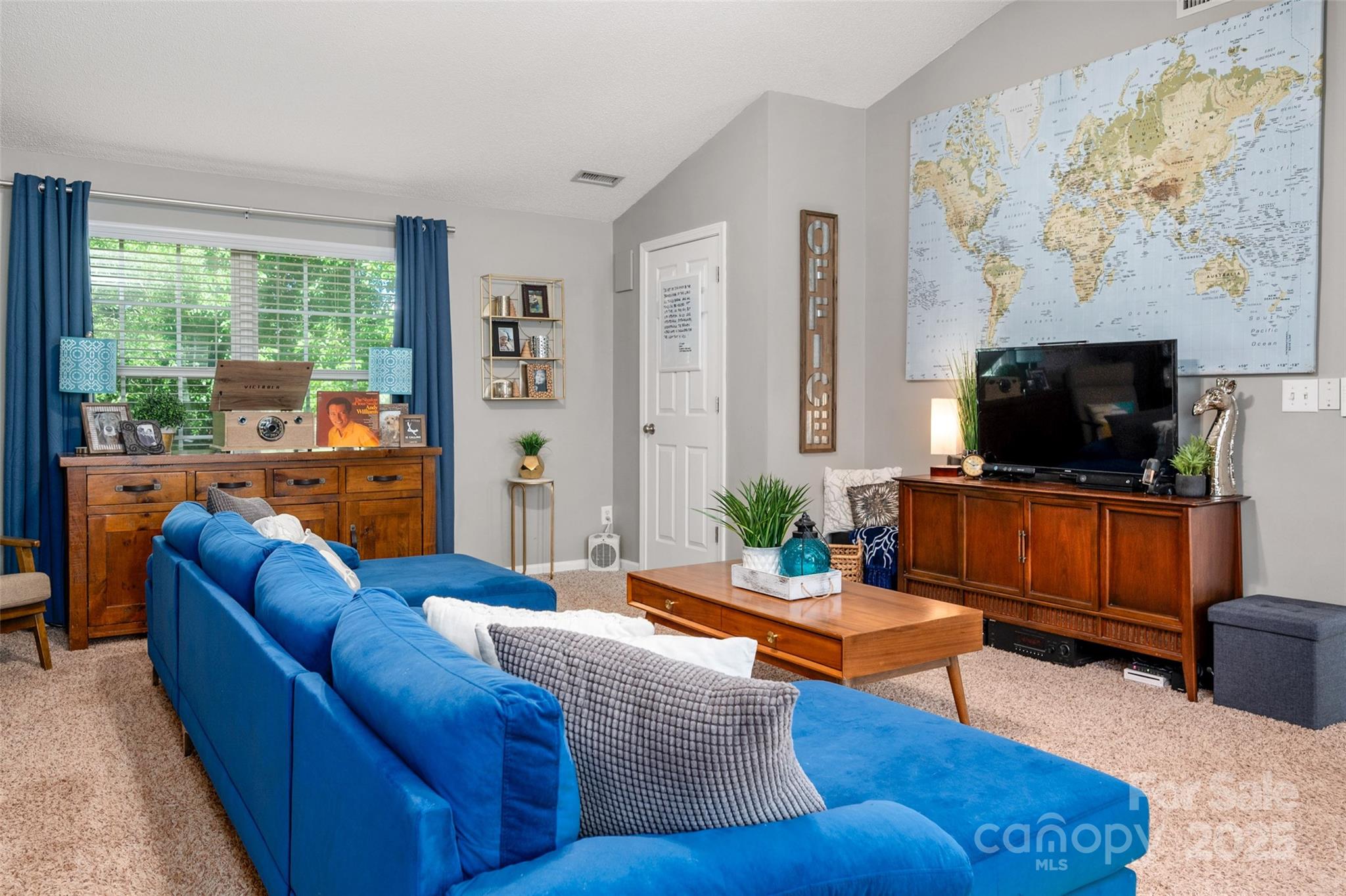 8619 New Oak Lane