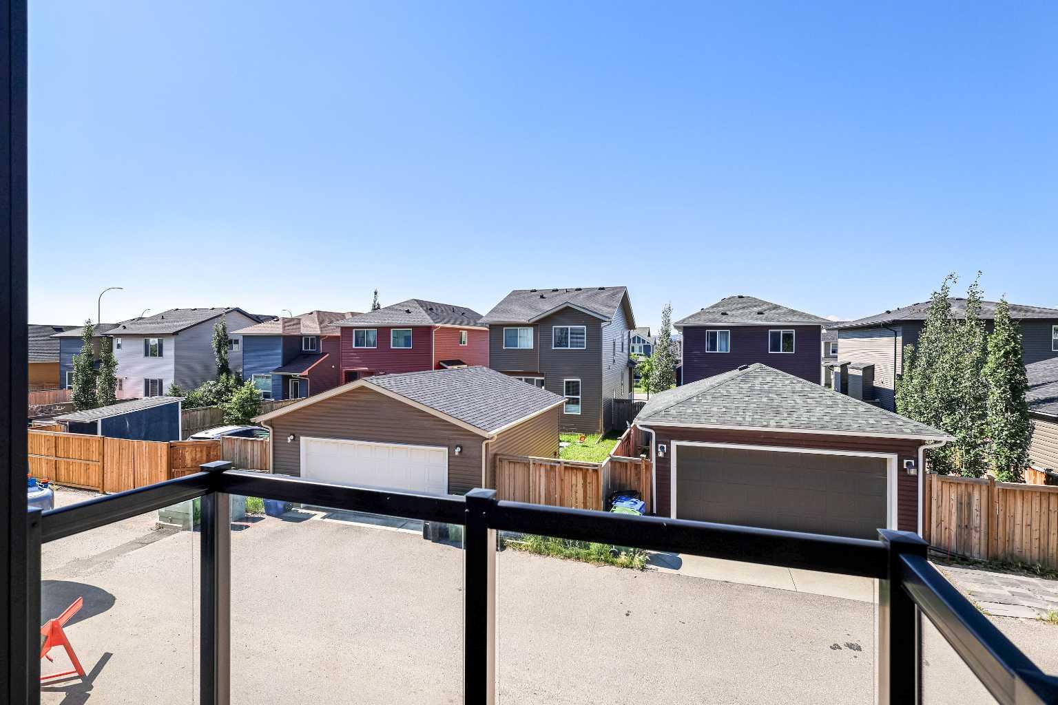 11 Evanscrest Mews NW 208