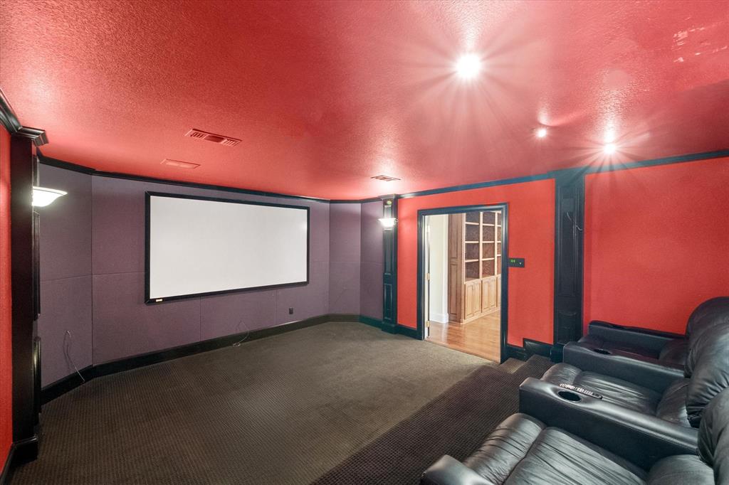 7 Woodland Drive