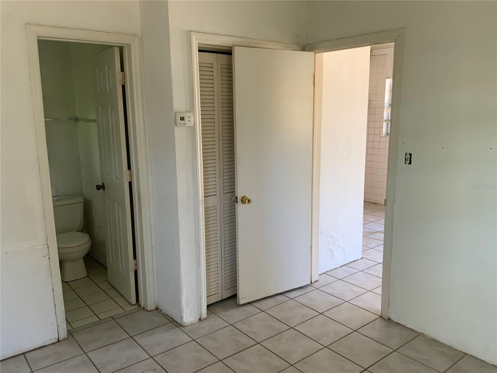 2926 N Orange Avenue