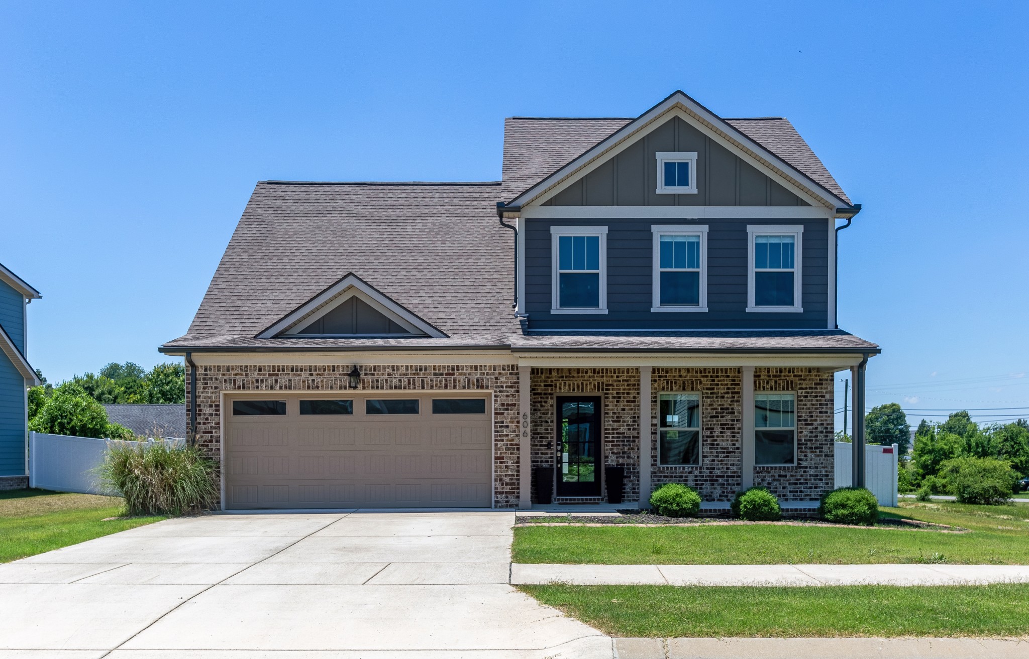 606 Bella Ct