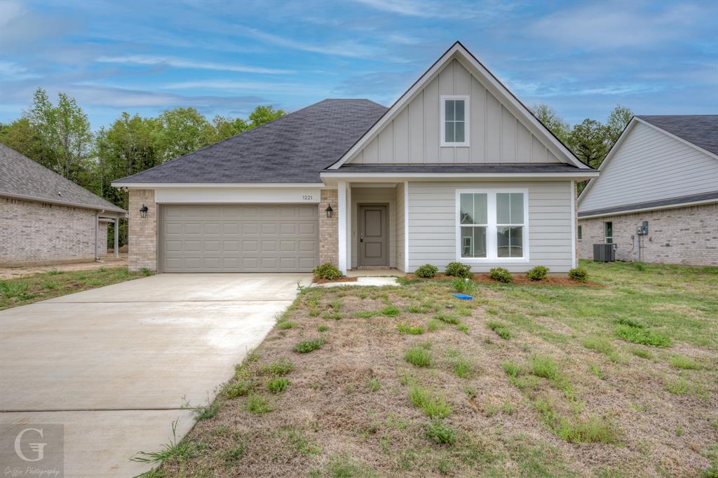 1221 Bayou Bay Court