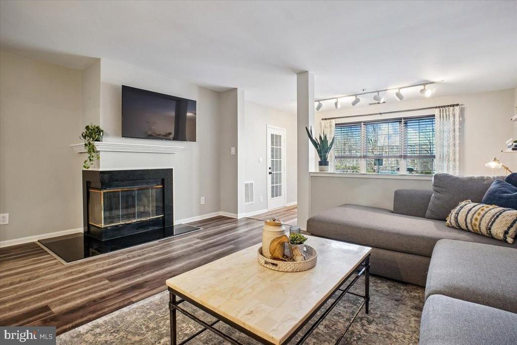 244 S Reynolds Street 109