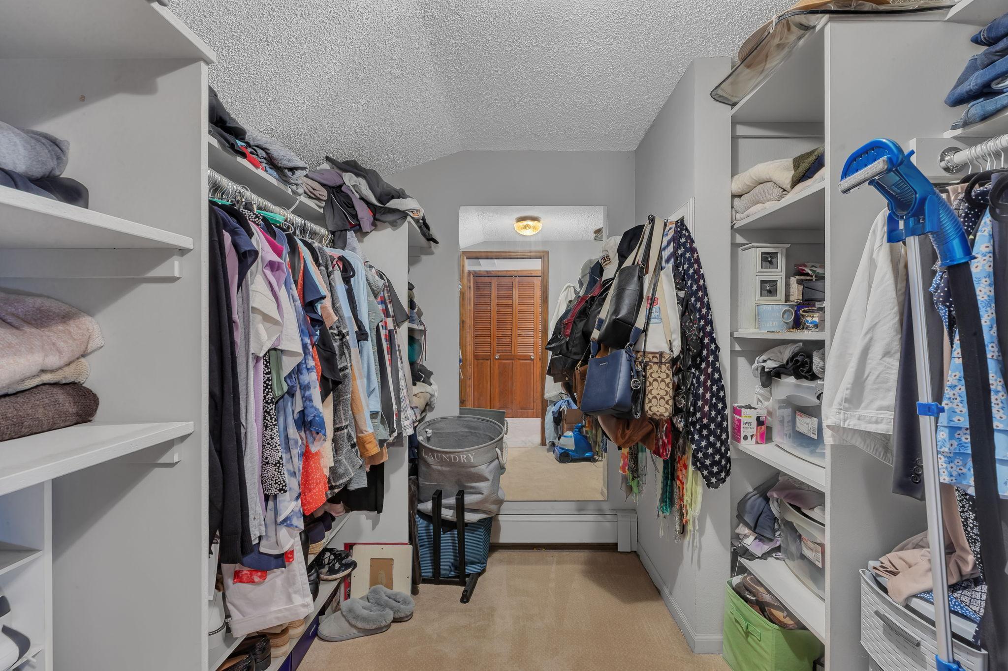 2021 Hillcrest Drive