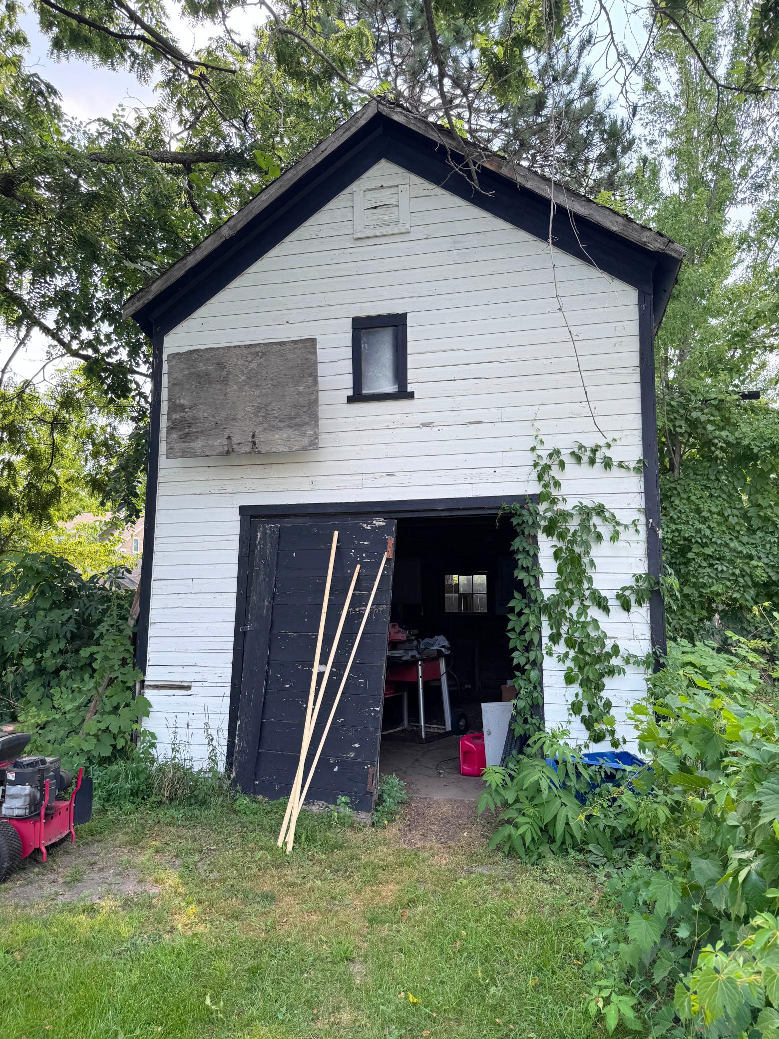 707 N 5th Street
