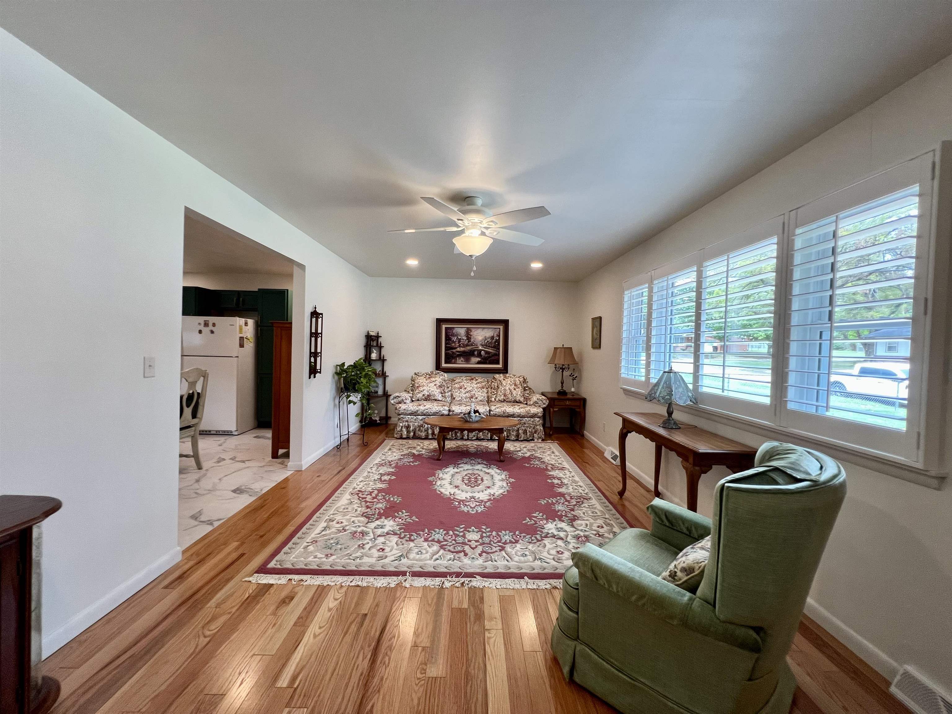261 Greenway